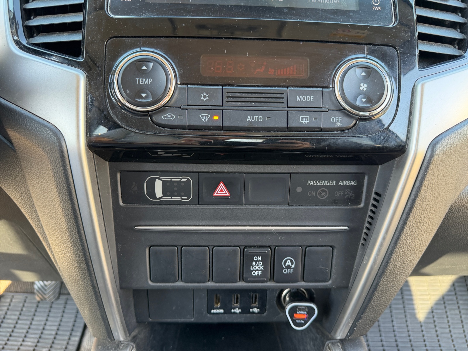 Mitsubishi L200 19