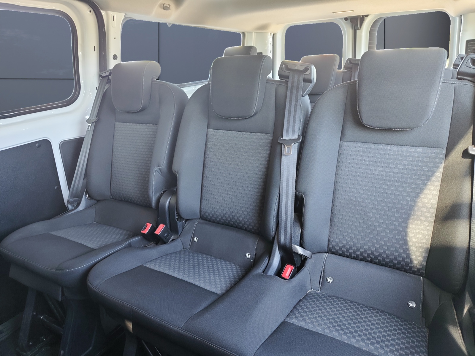 Ford Transit Custom 10