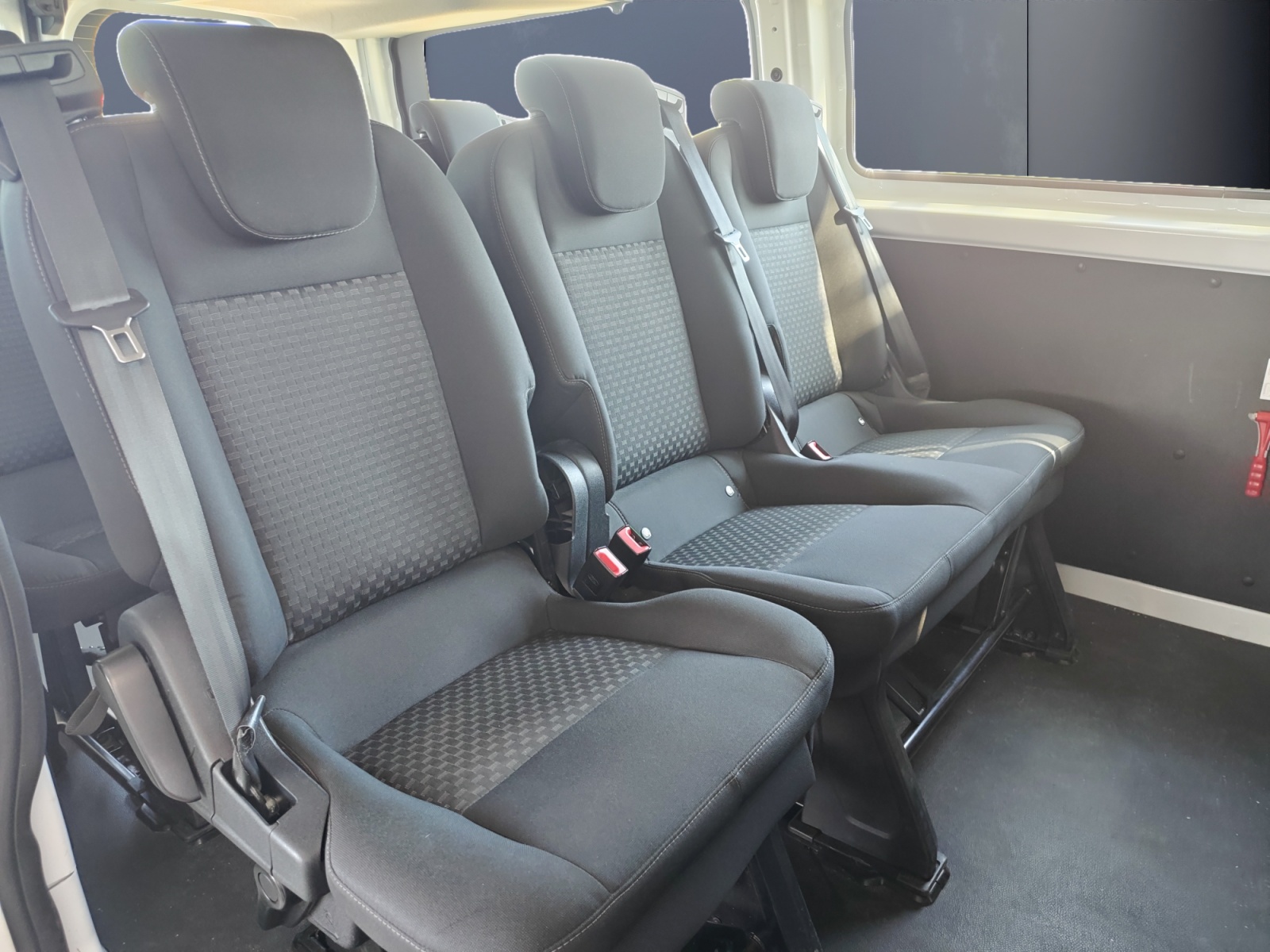 Ford Transit Custom 11