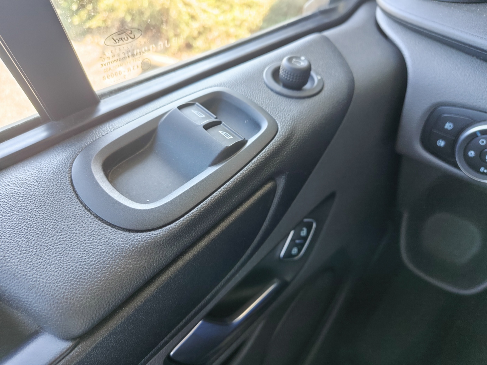 Ford Transit Custom 24