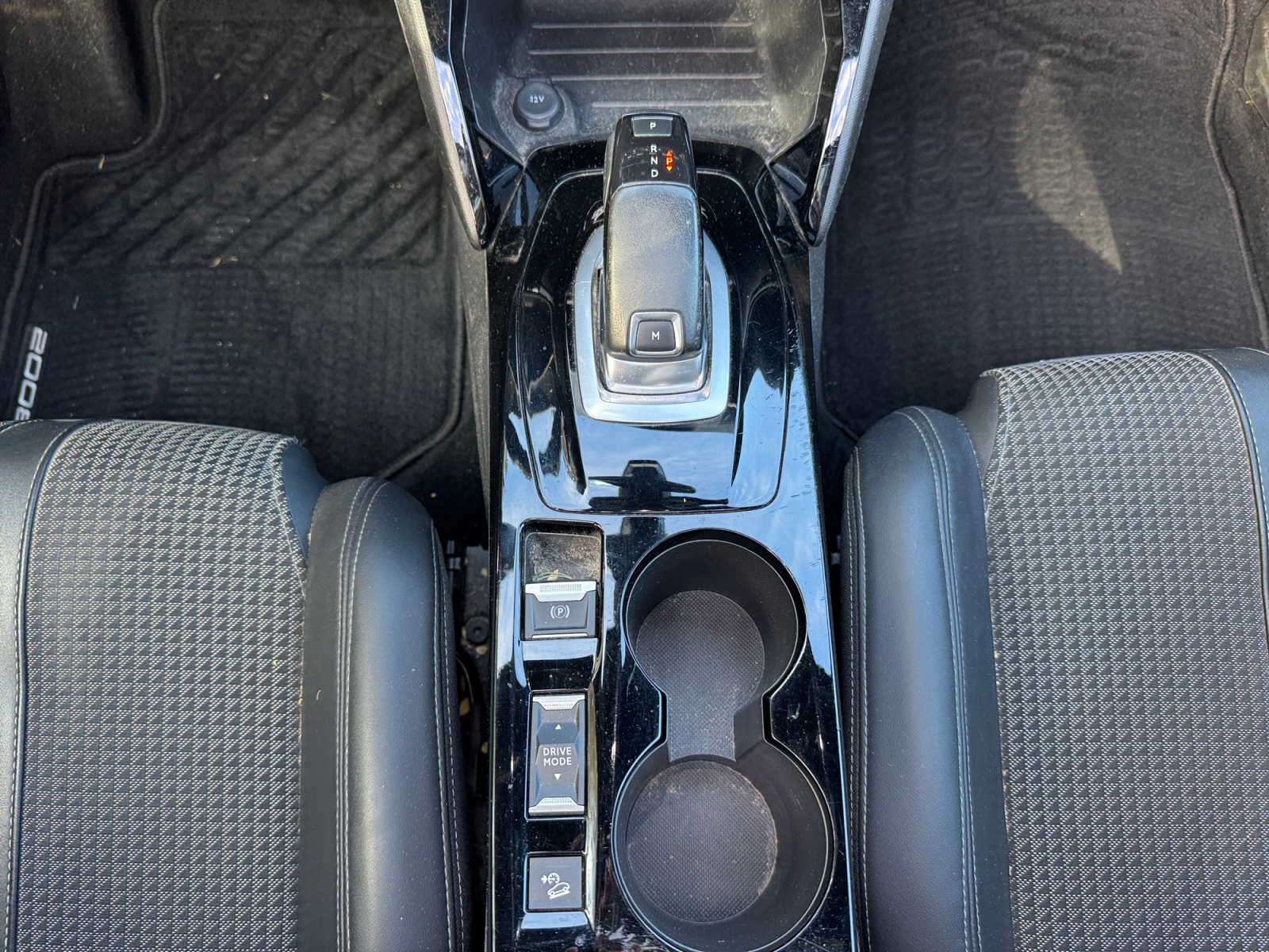 Peugeot 2008 23