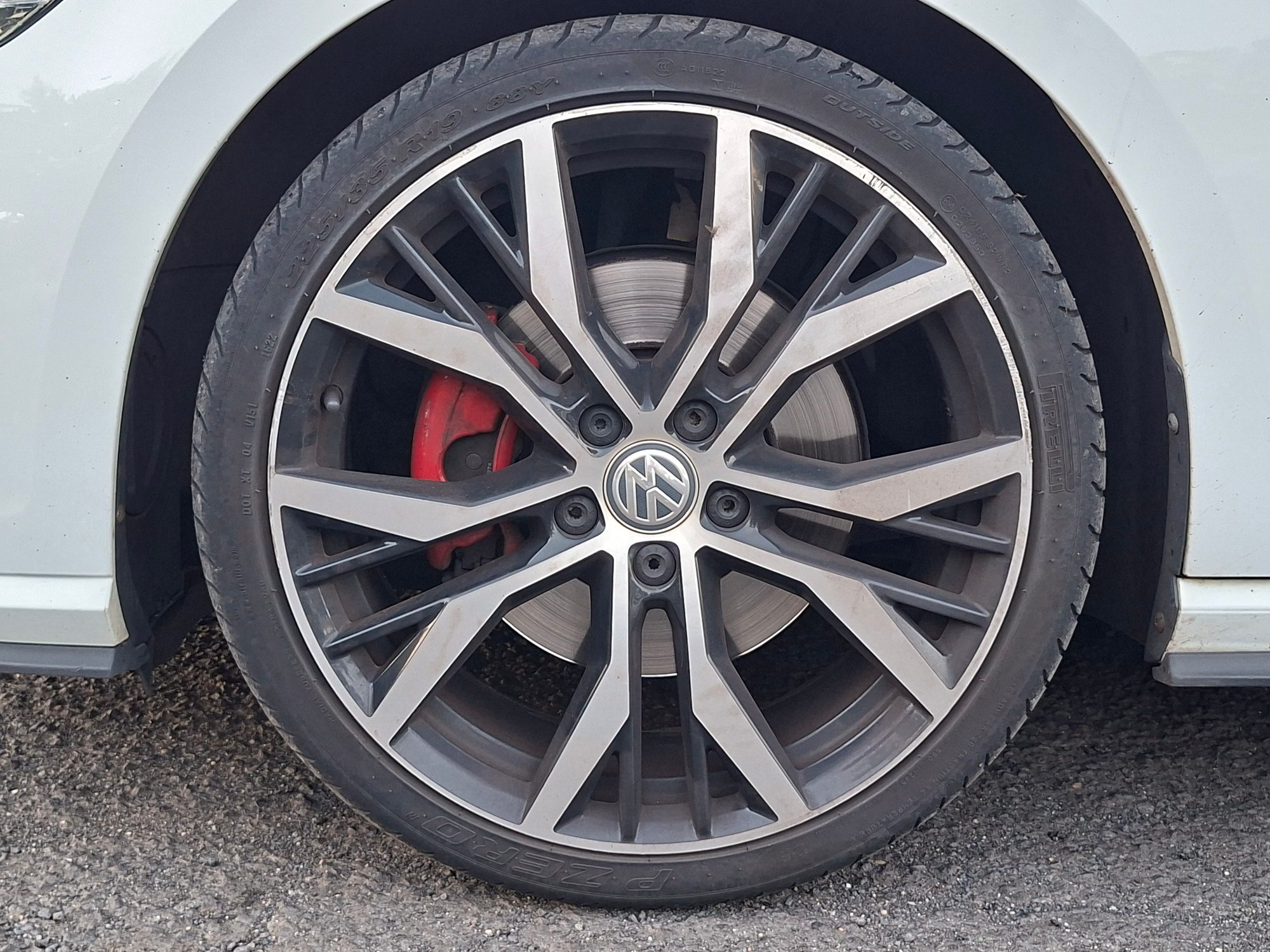 Volkswagen Golf 38