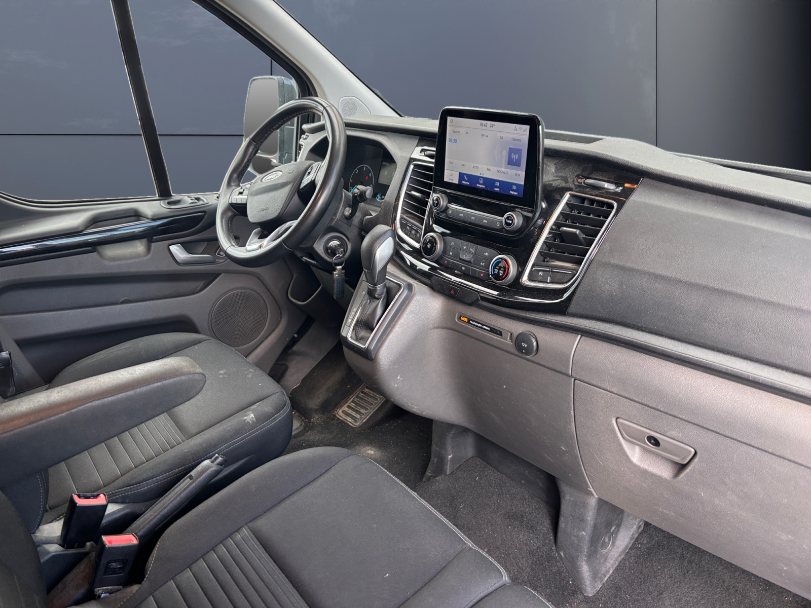 Ford Transit Custom 12