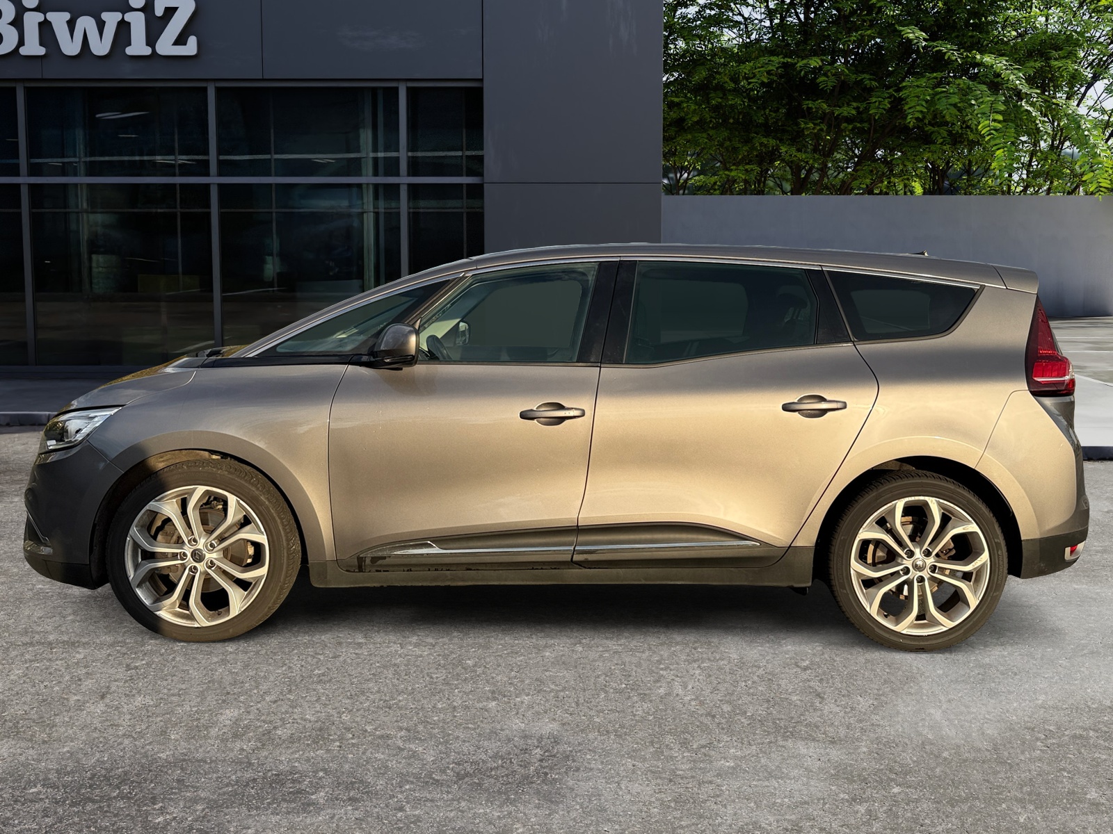 Renault Grand Scenic 1