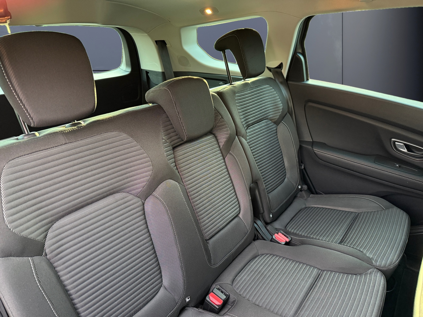 Renault Grand Scenic 11