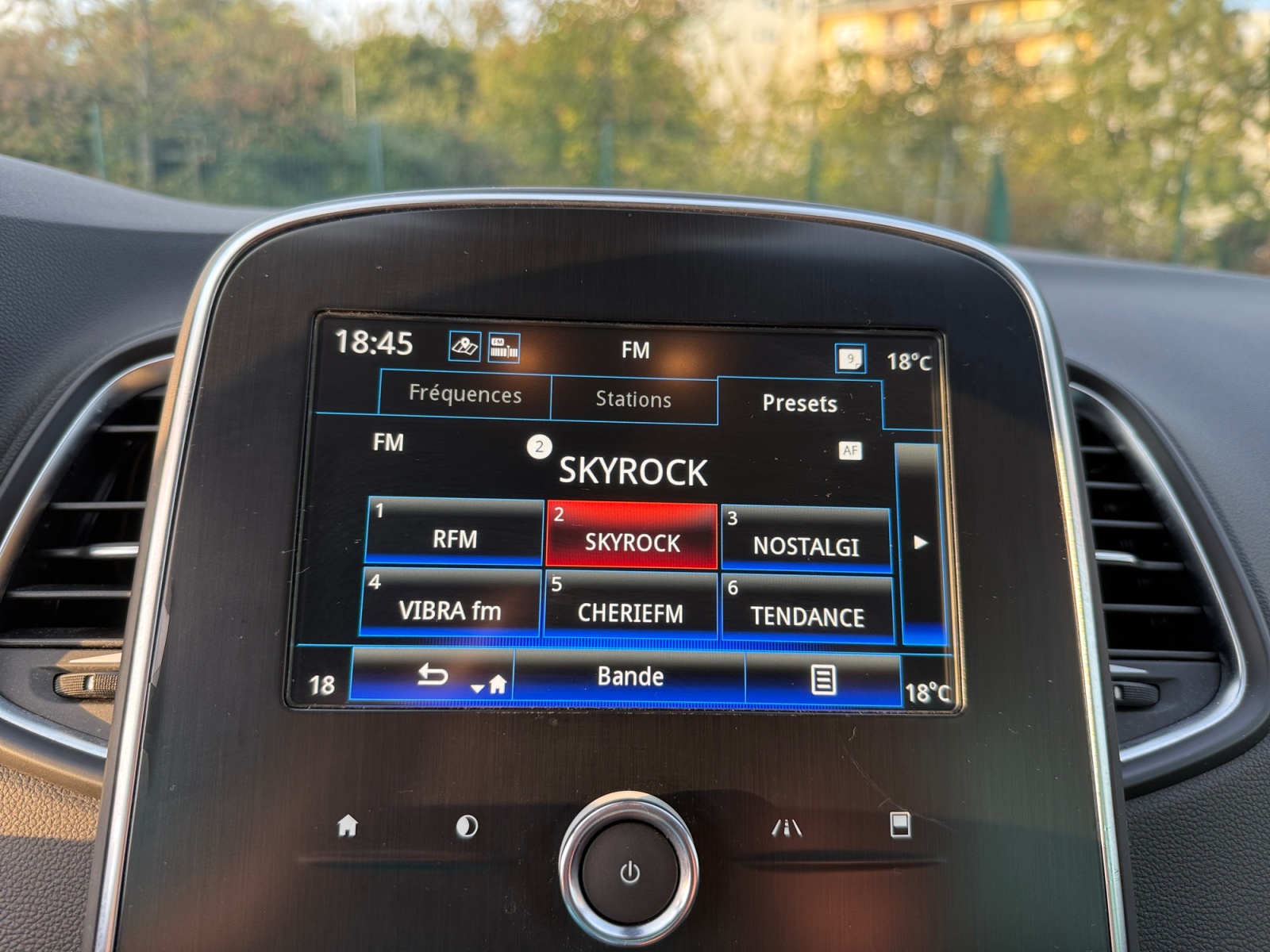 Renault Grand Scenic 21