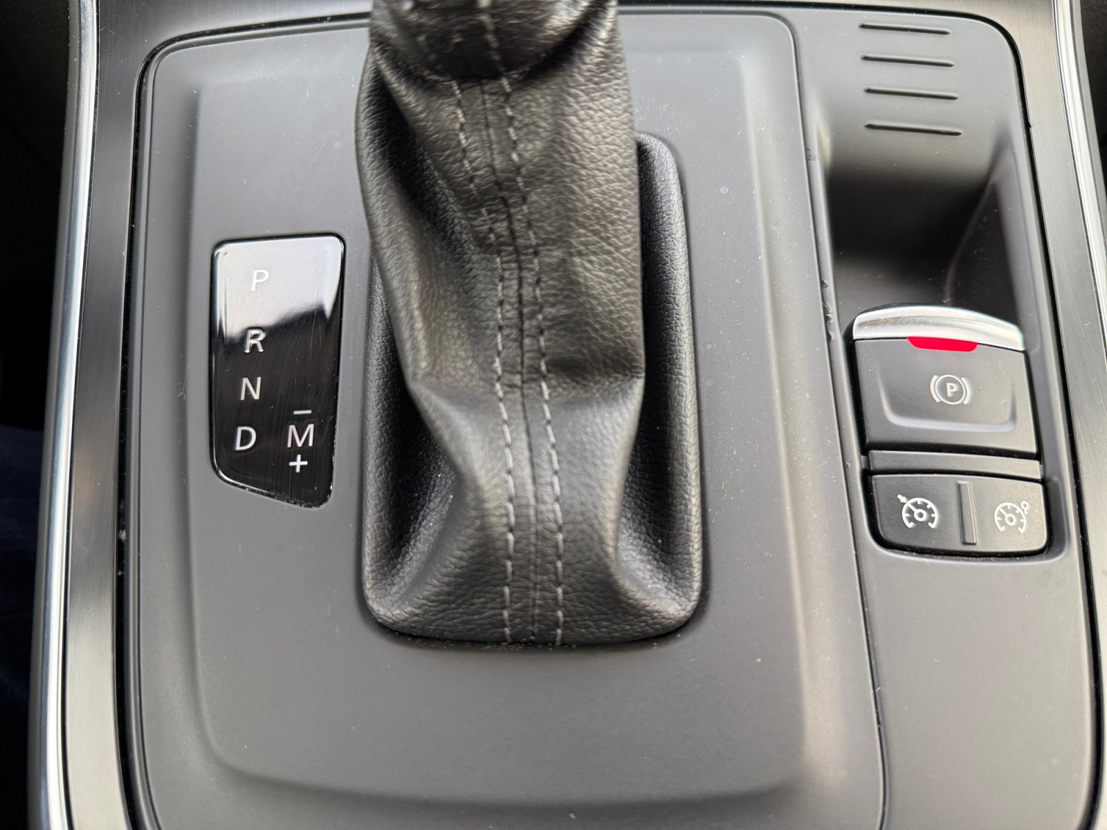 Renault Grand Scenic 24