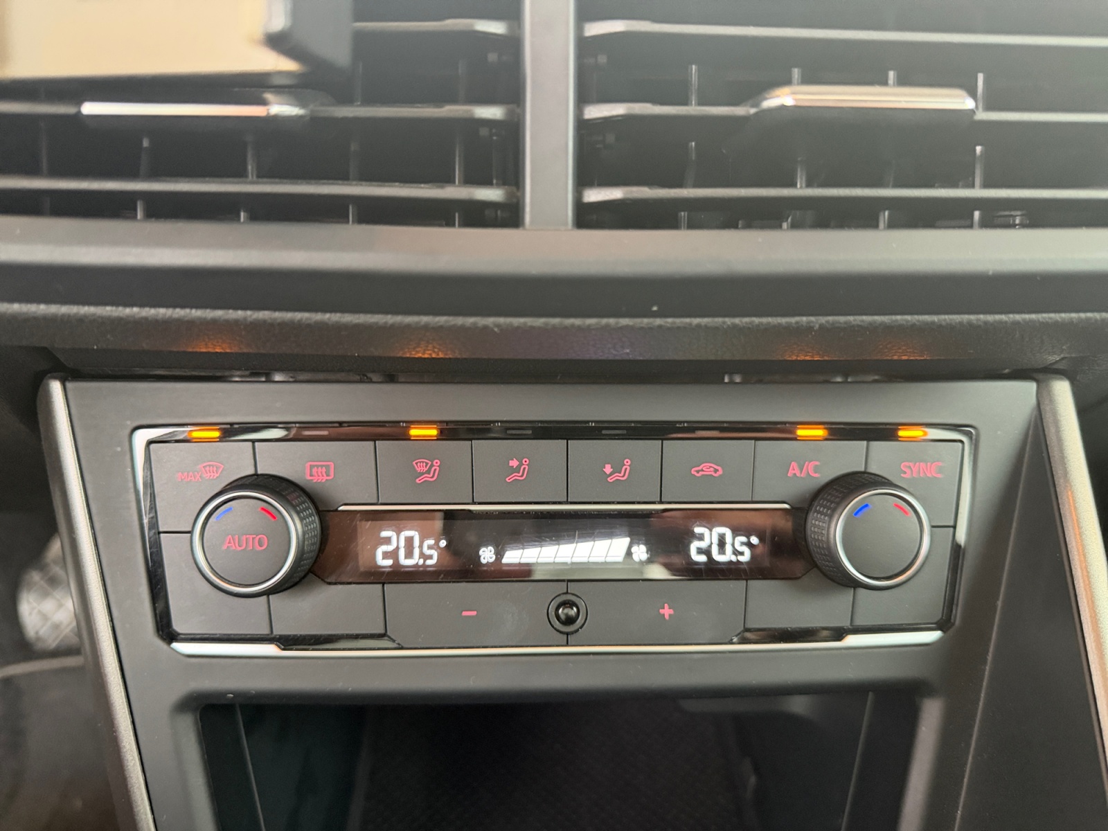 Volkswagen Polo 22