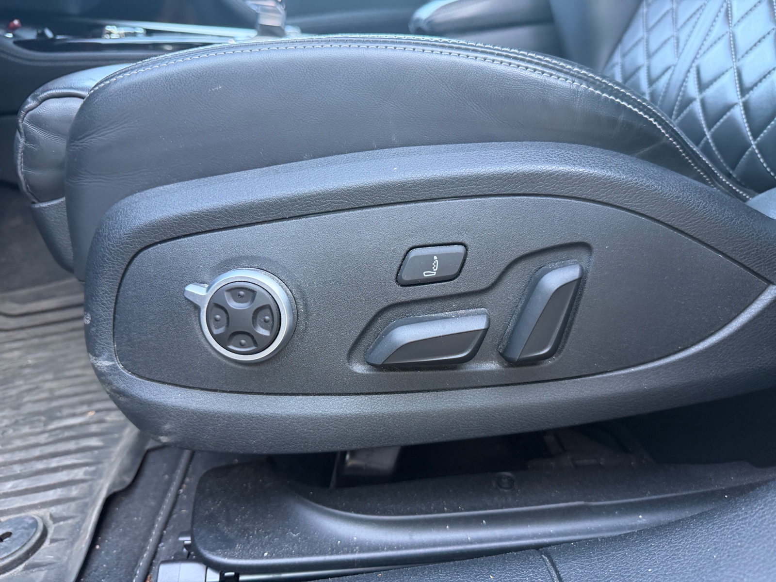 Audi A4 25