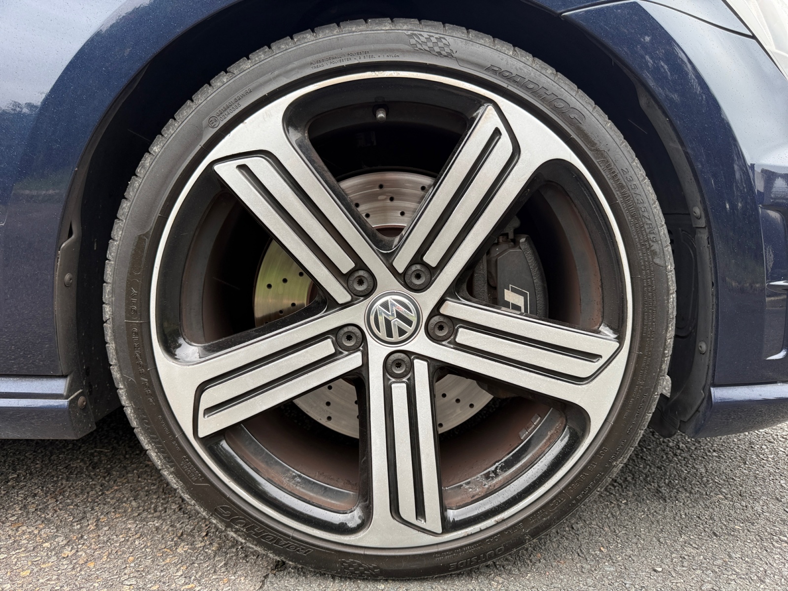 Volkswagen Golf 35