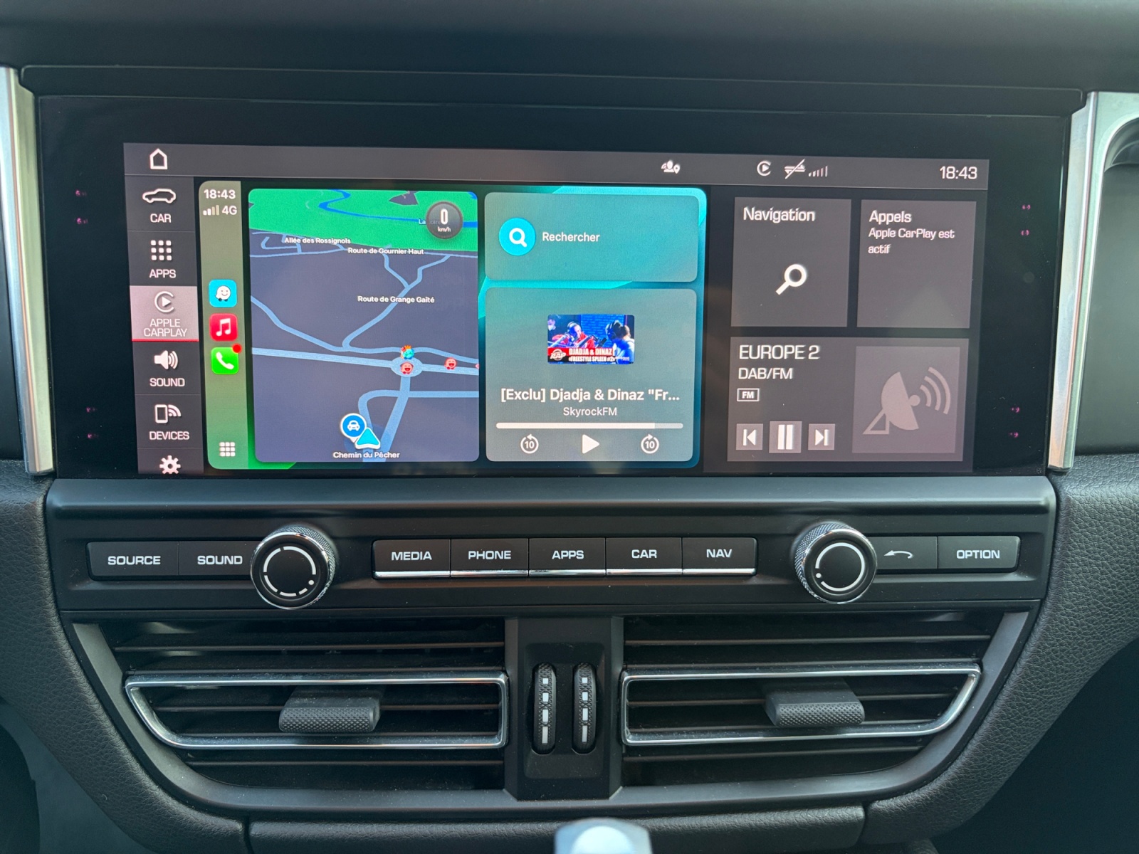 Porsche Macan 26