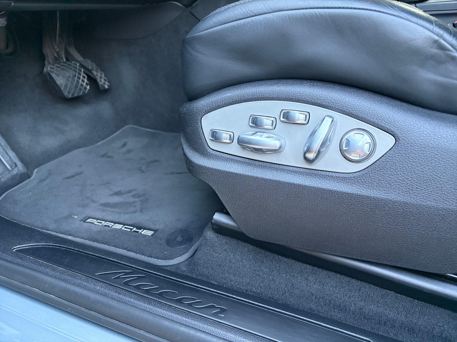 Porsche Macan 22
