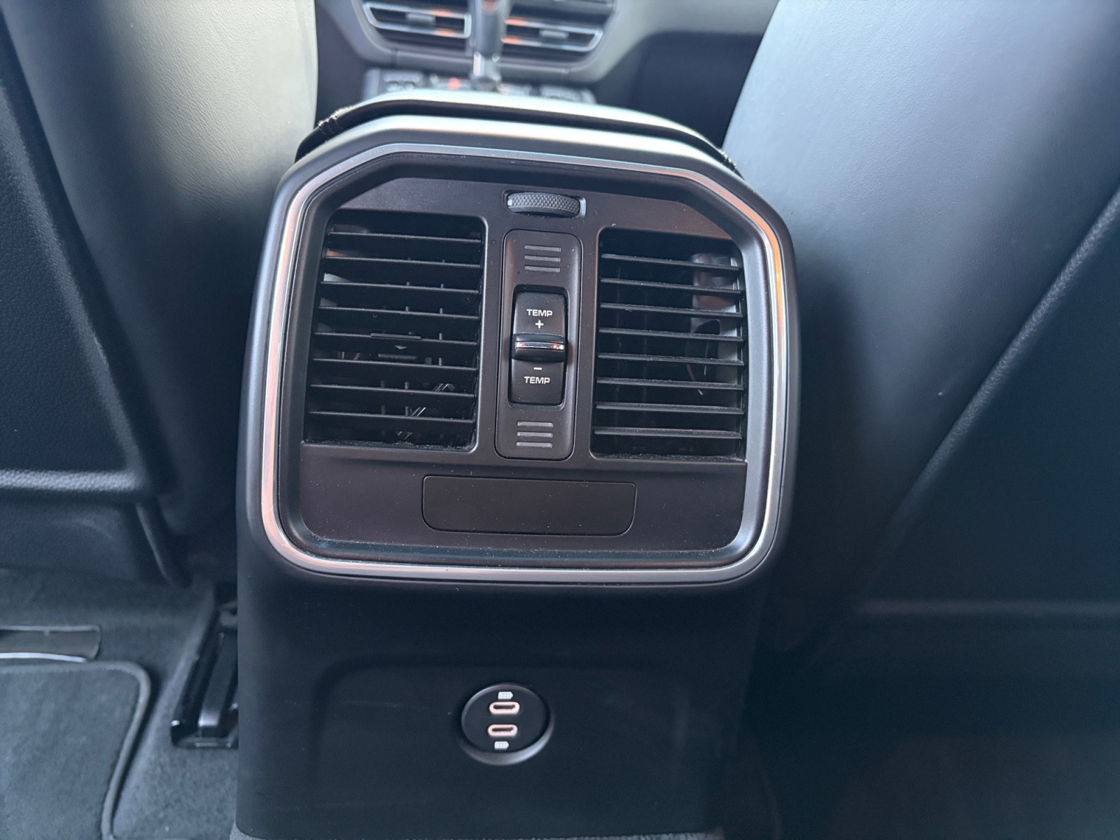 Porsche Macan 27