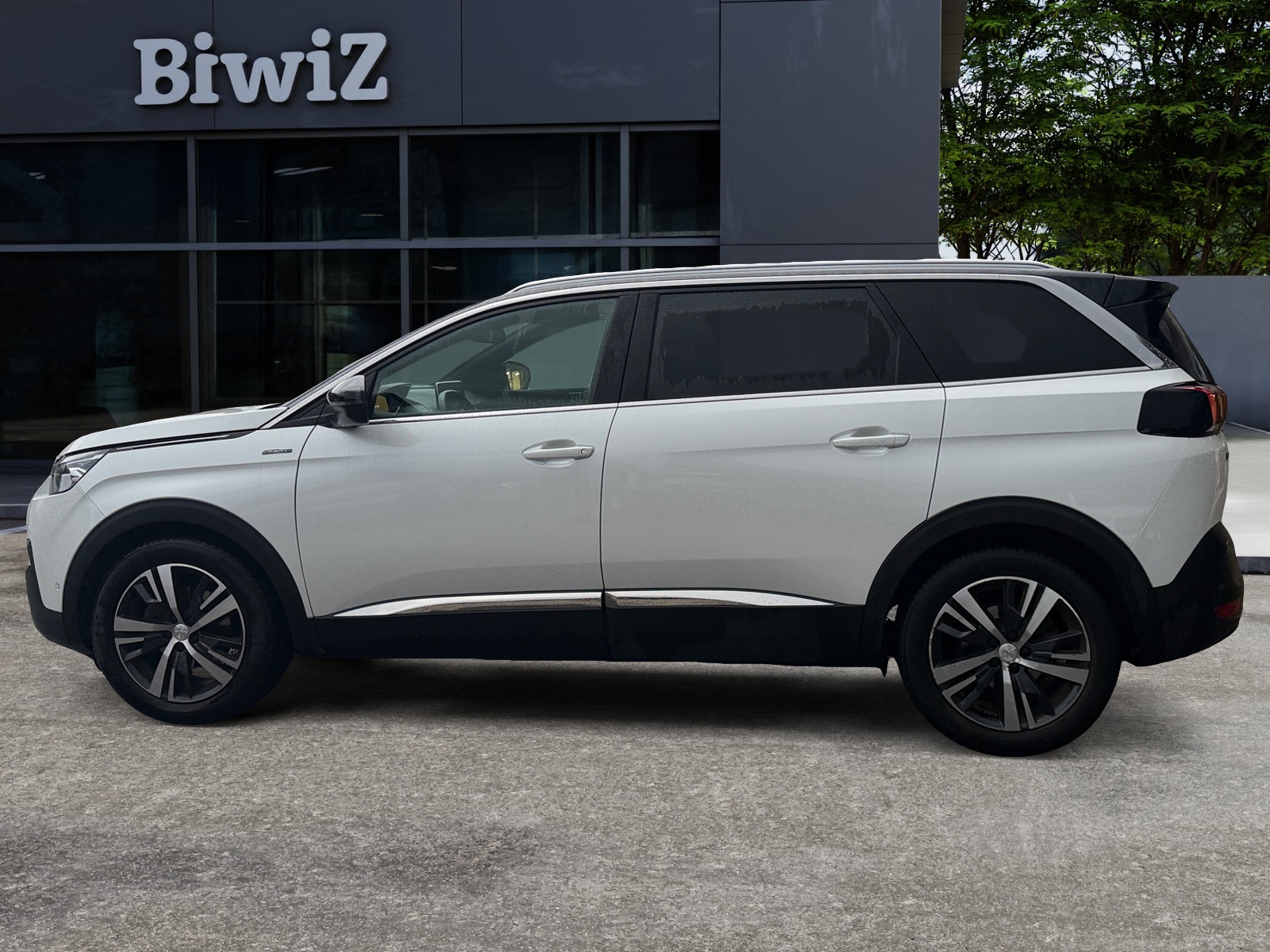 Peugeot 5008 1