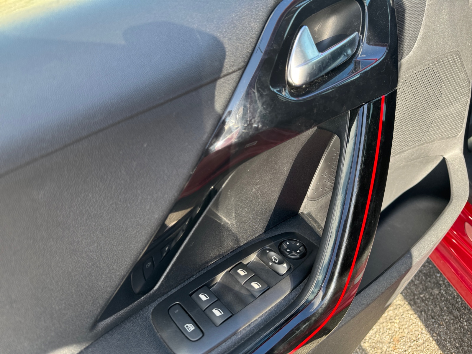 Peugeot 208 17
