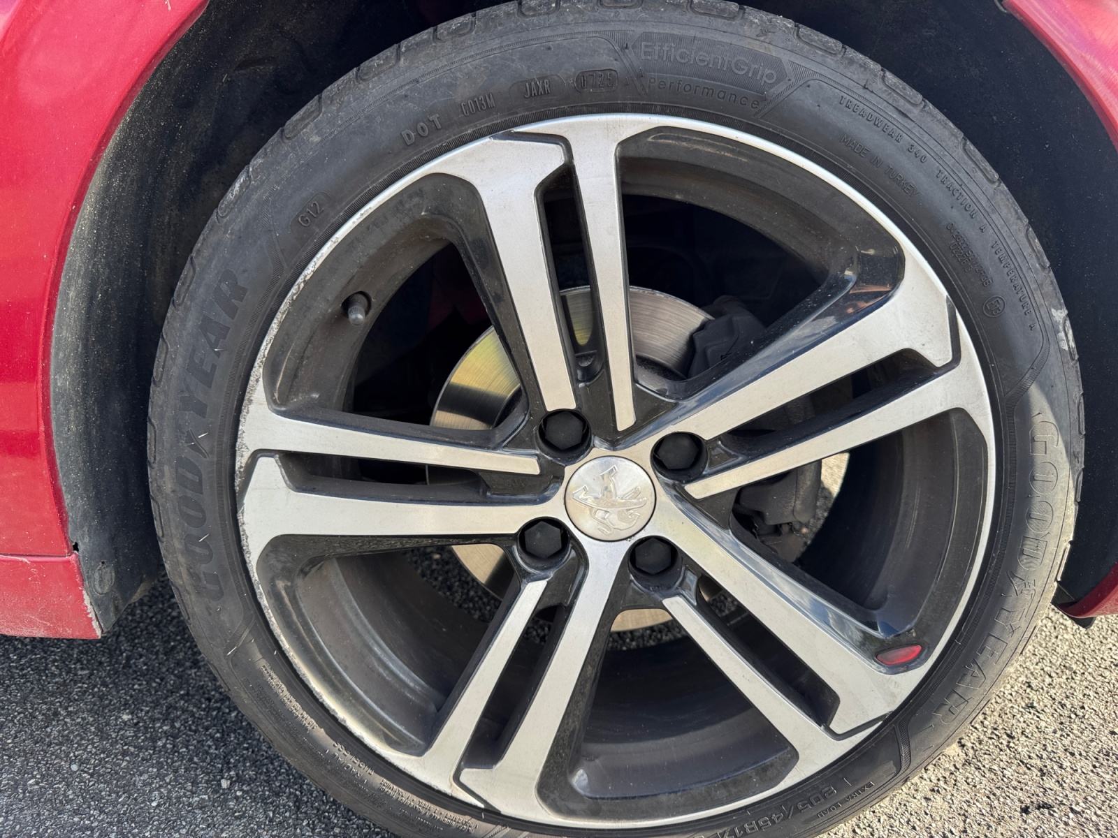Peugeot 208 29
