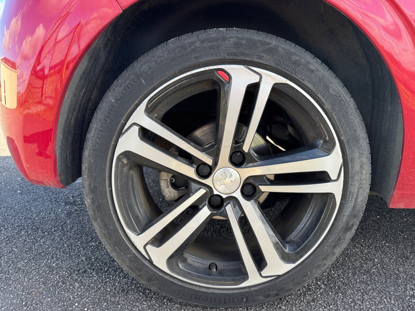 Peugeot 208 30