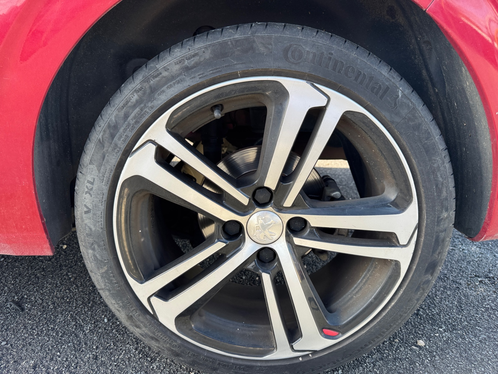 Peugeot 208 31