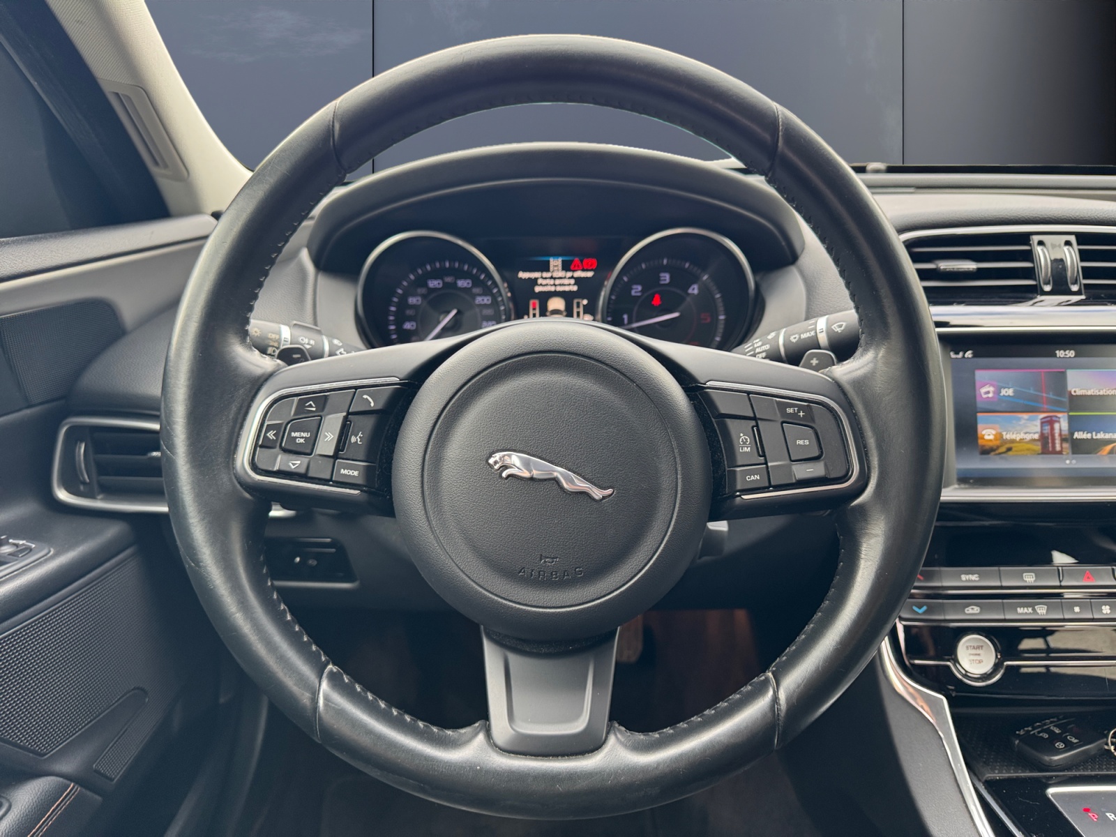 Jaguar Xe 15