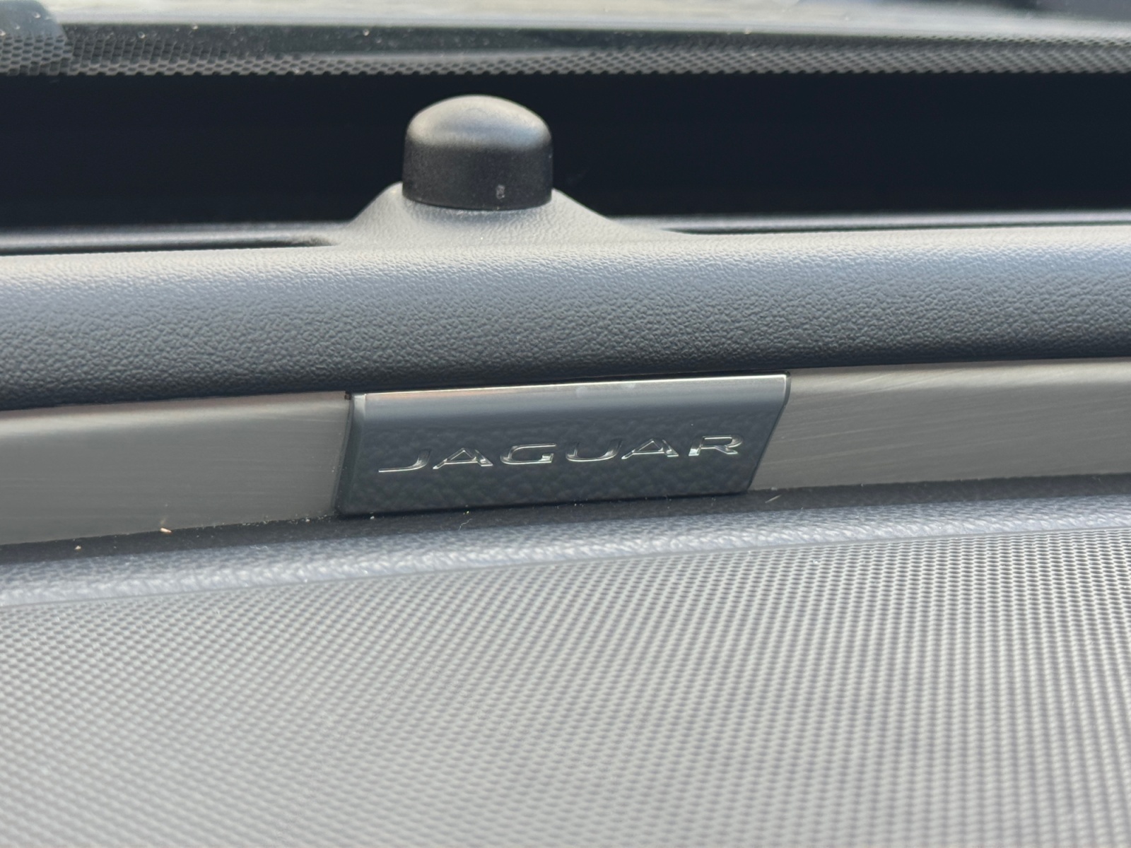 Jaguar Xe 31