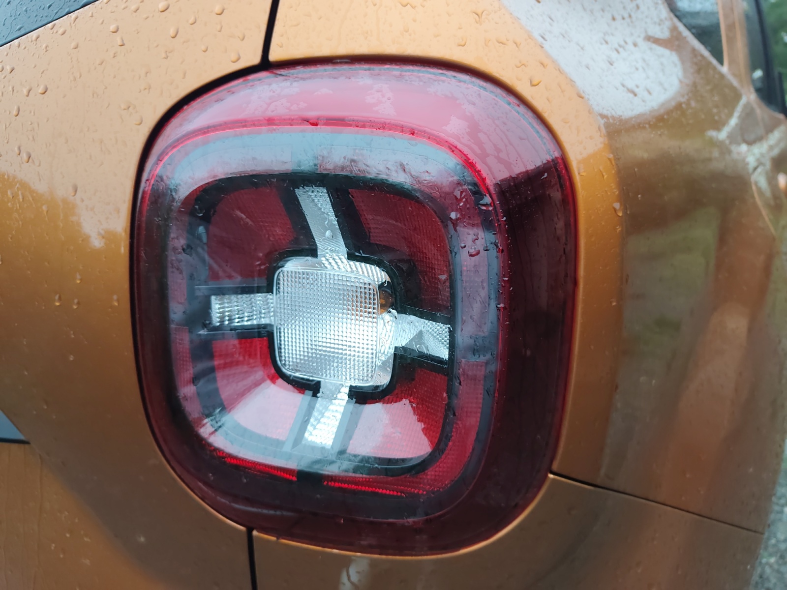 Dacia Duster 25