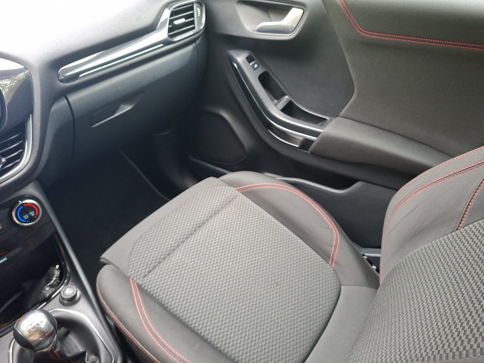 Ford Puma 32