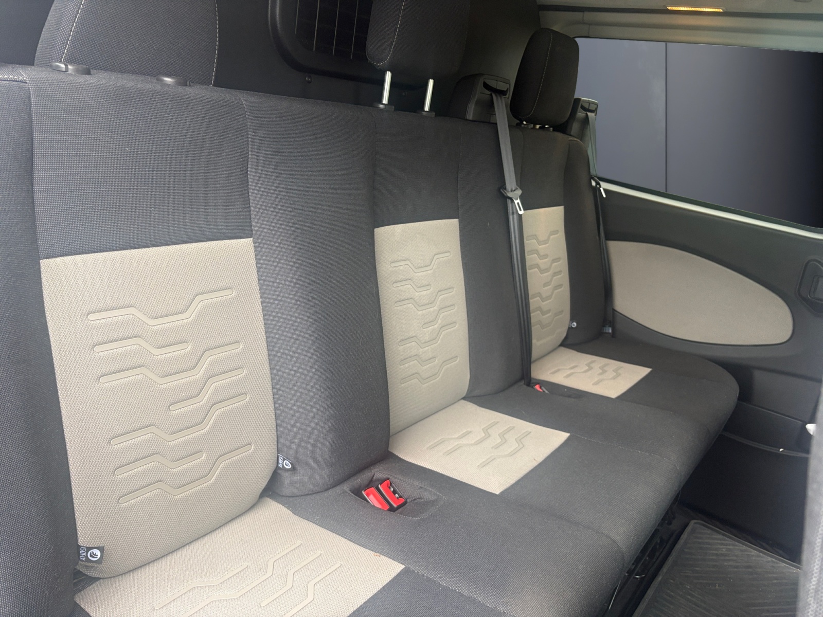 Ford Transit Custom Vu 11
