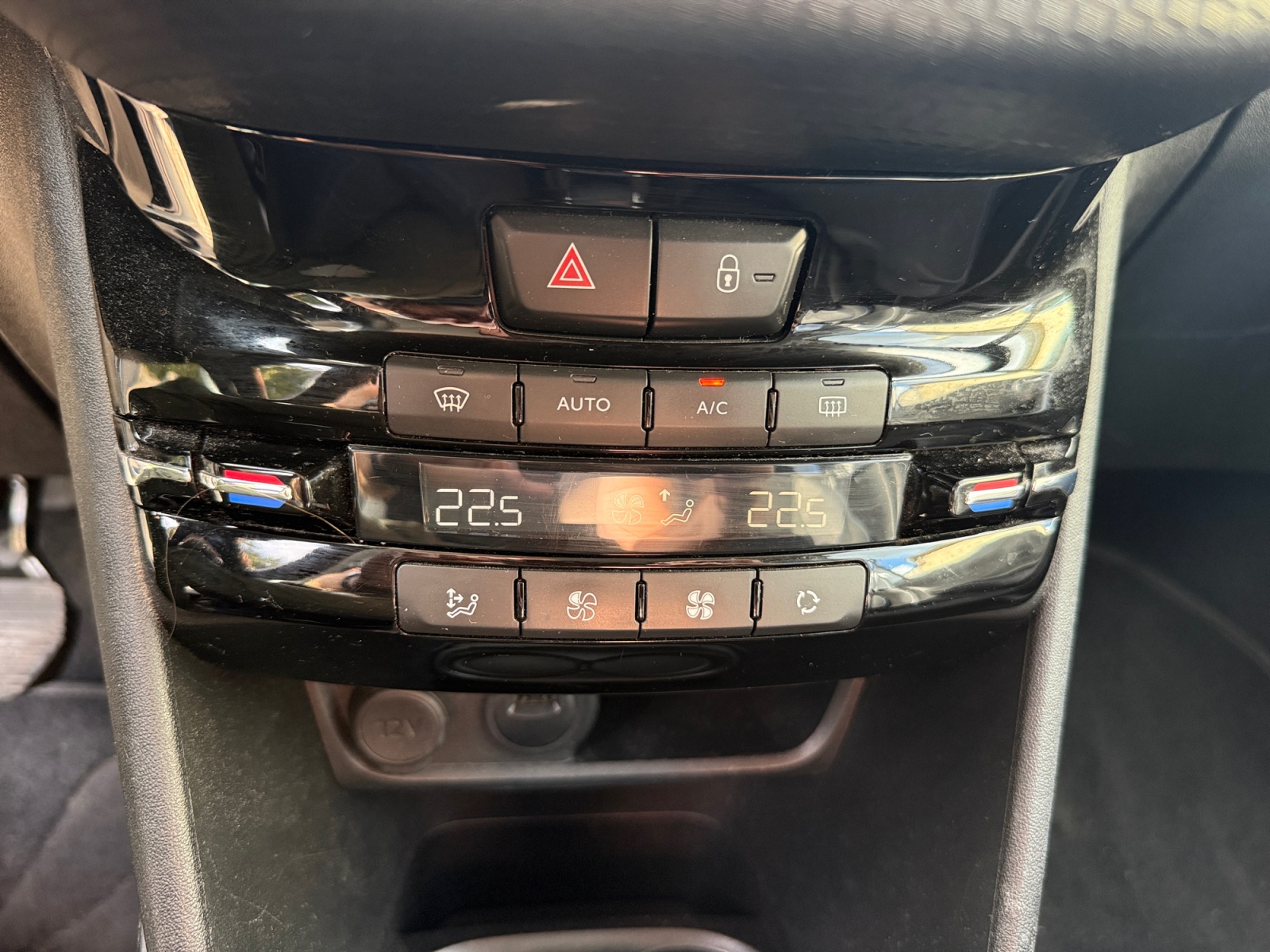 Peugeot 2008 31