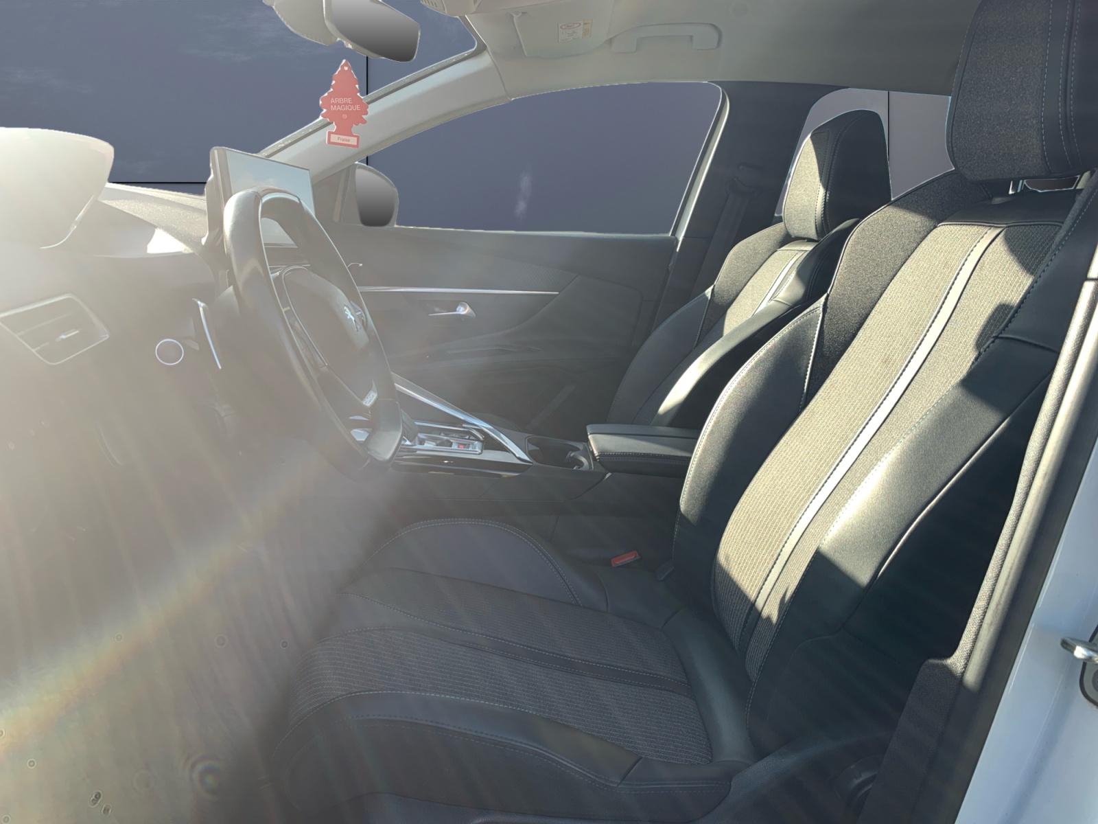 Peugeot 3008 8