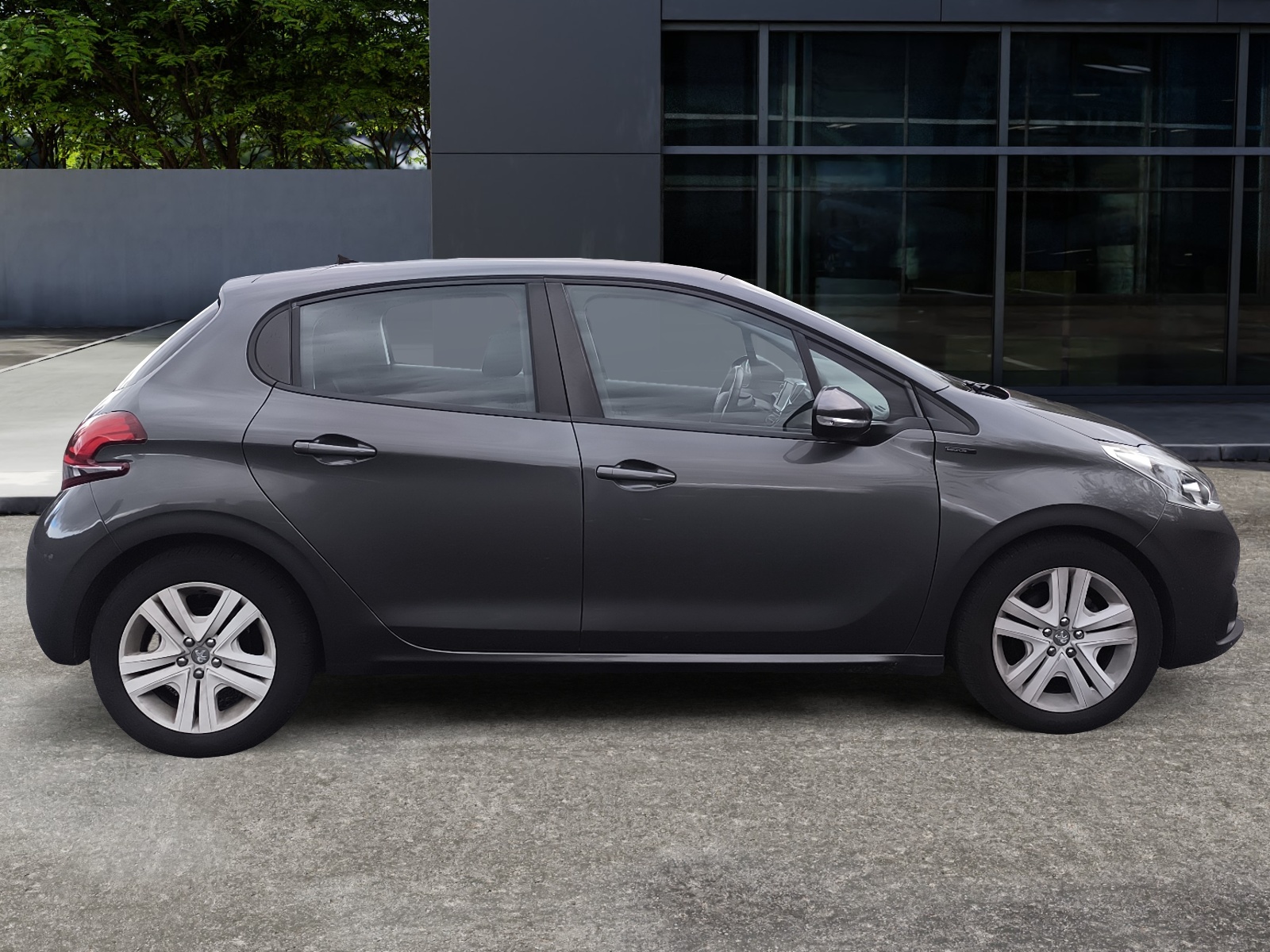 Peugeot 208 5