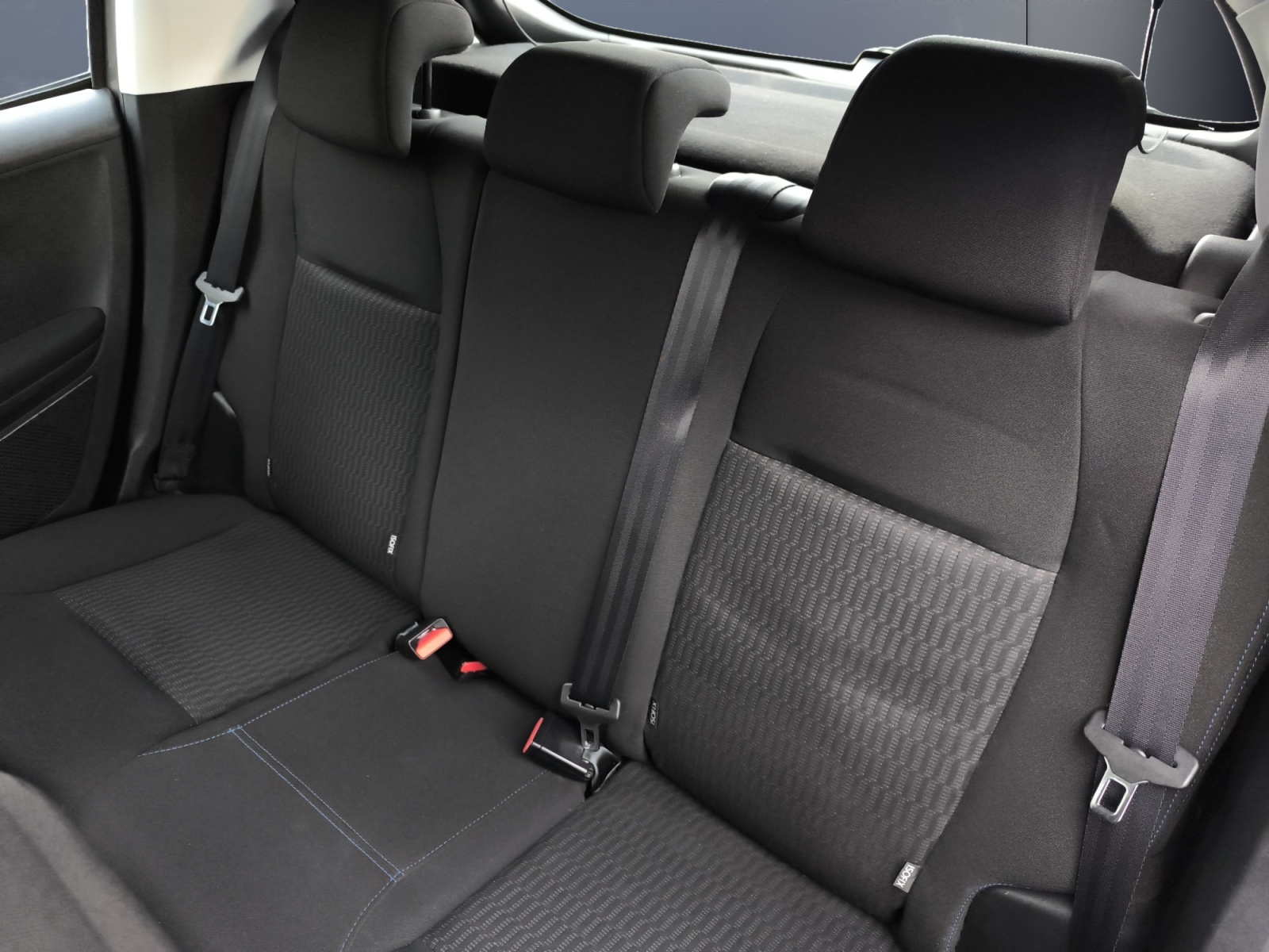 Peugeot 208 10