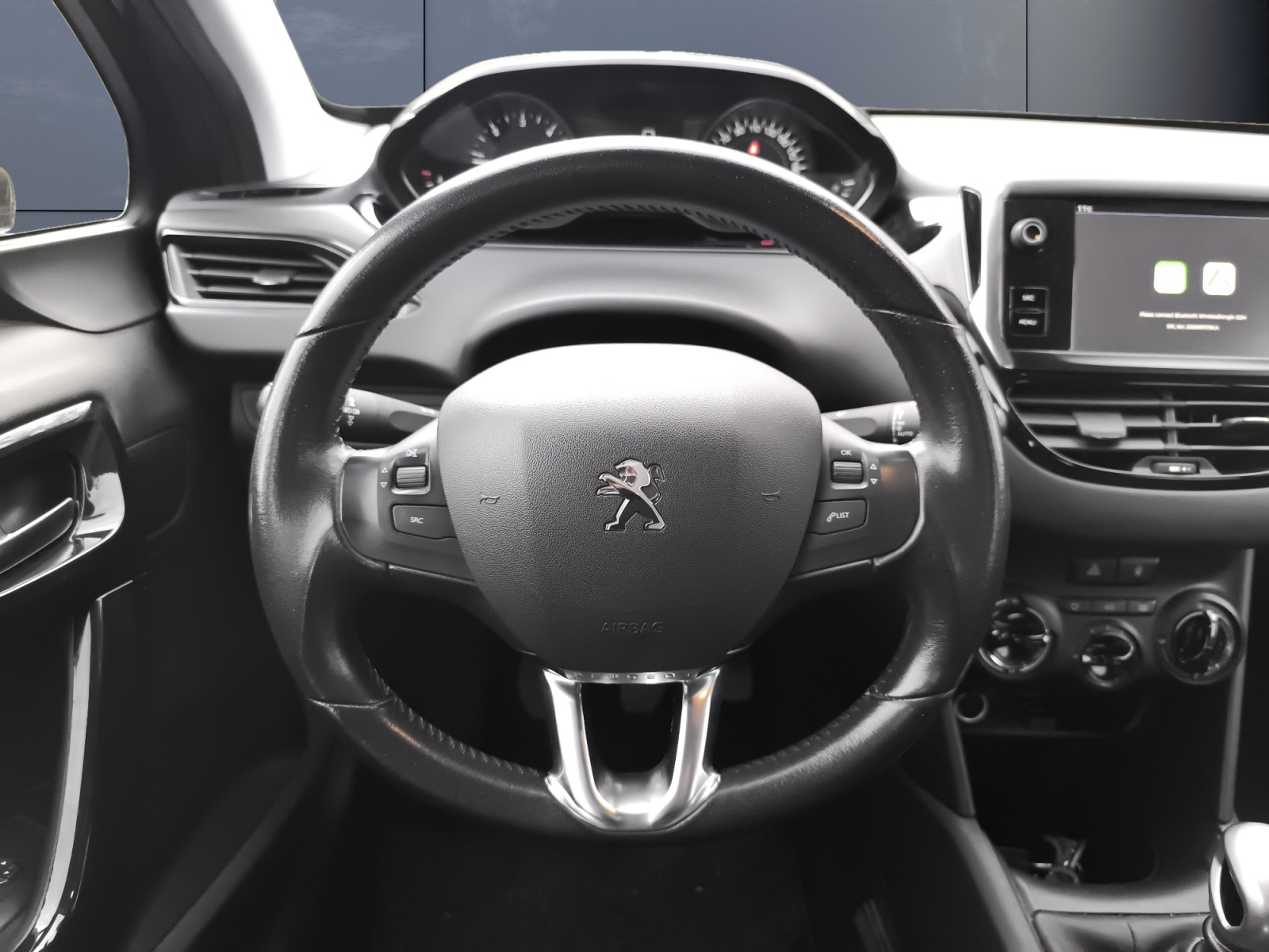 Peugeot 208 15