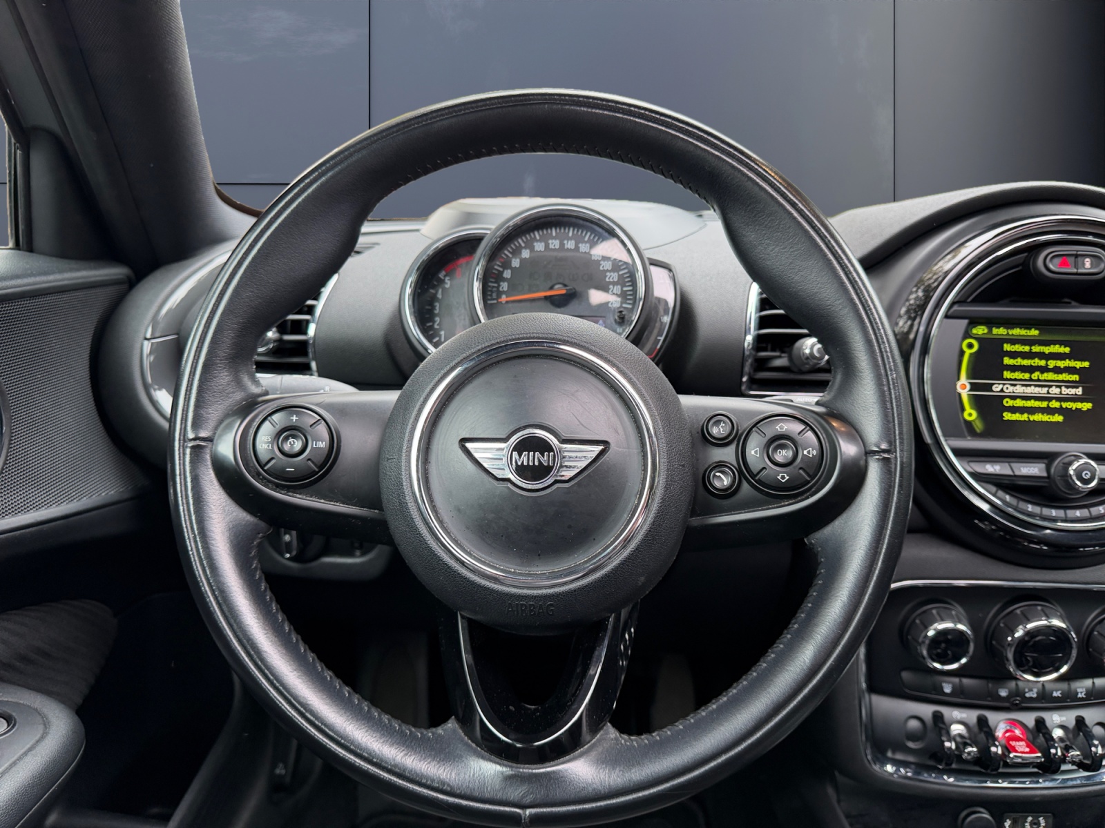 Mini Clubman 15