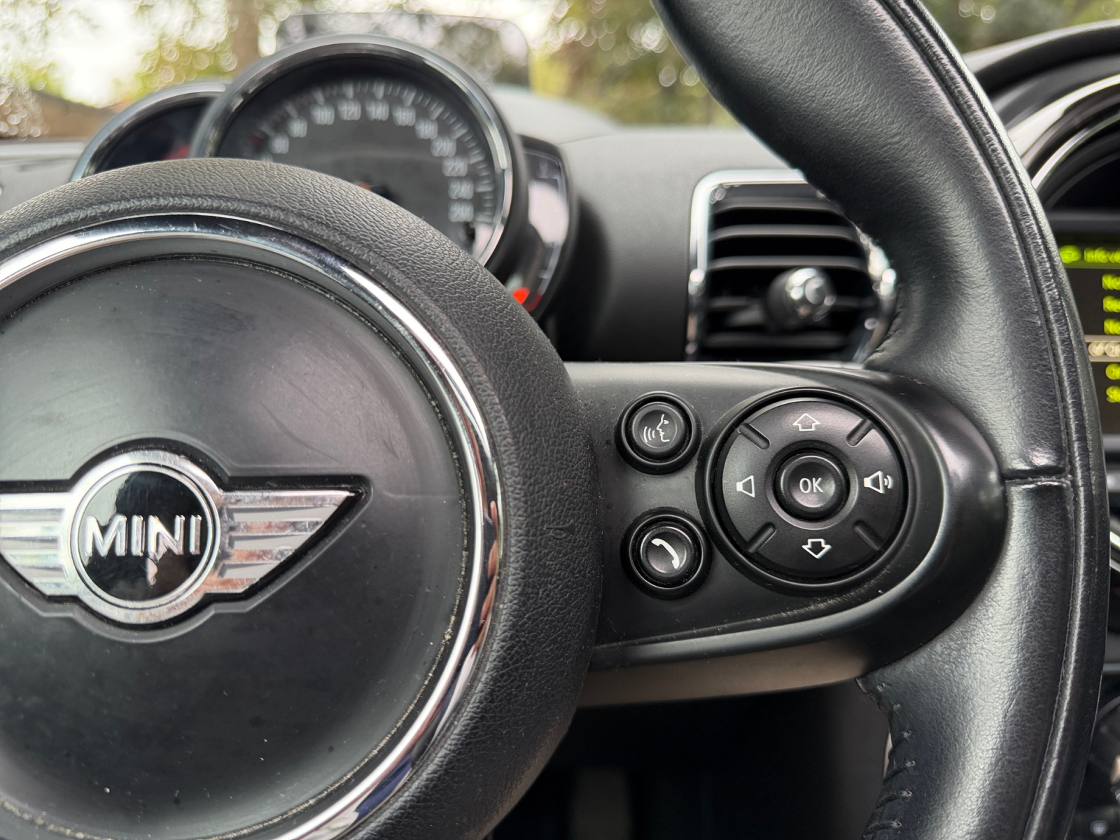 Mini Clubman 19