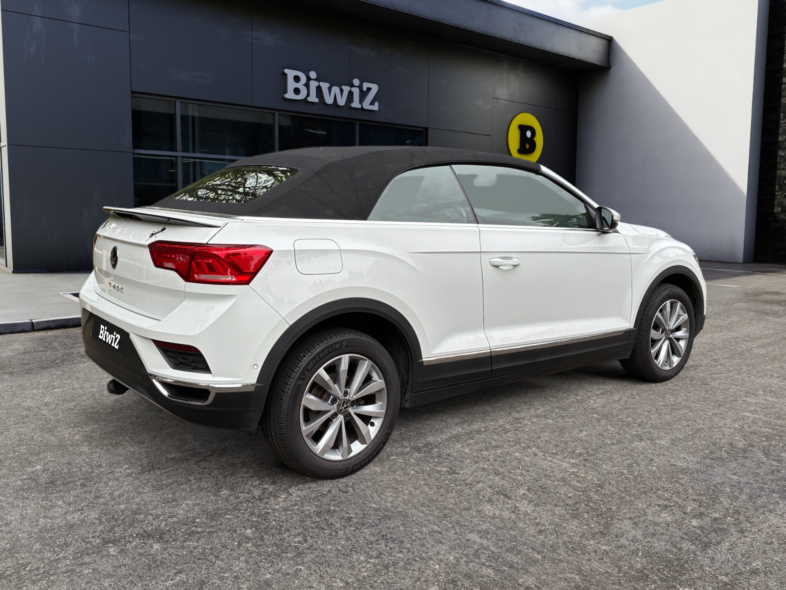 Volkswagen T-Roc 4