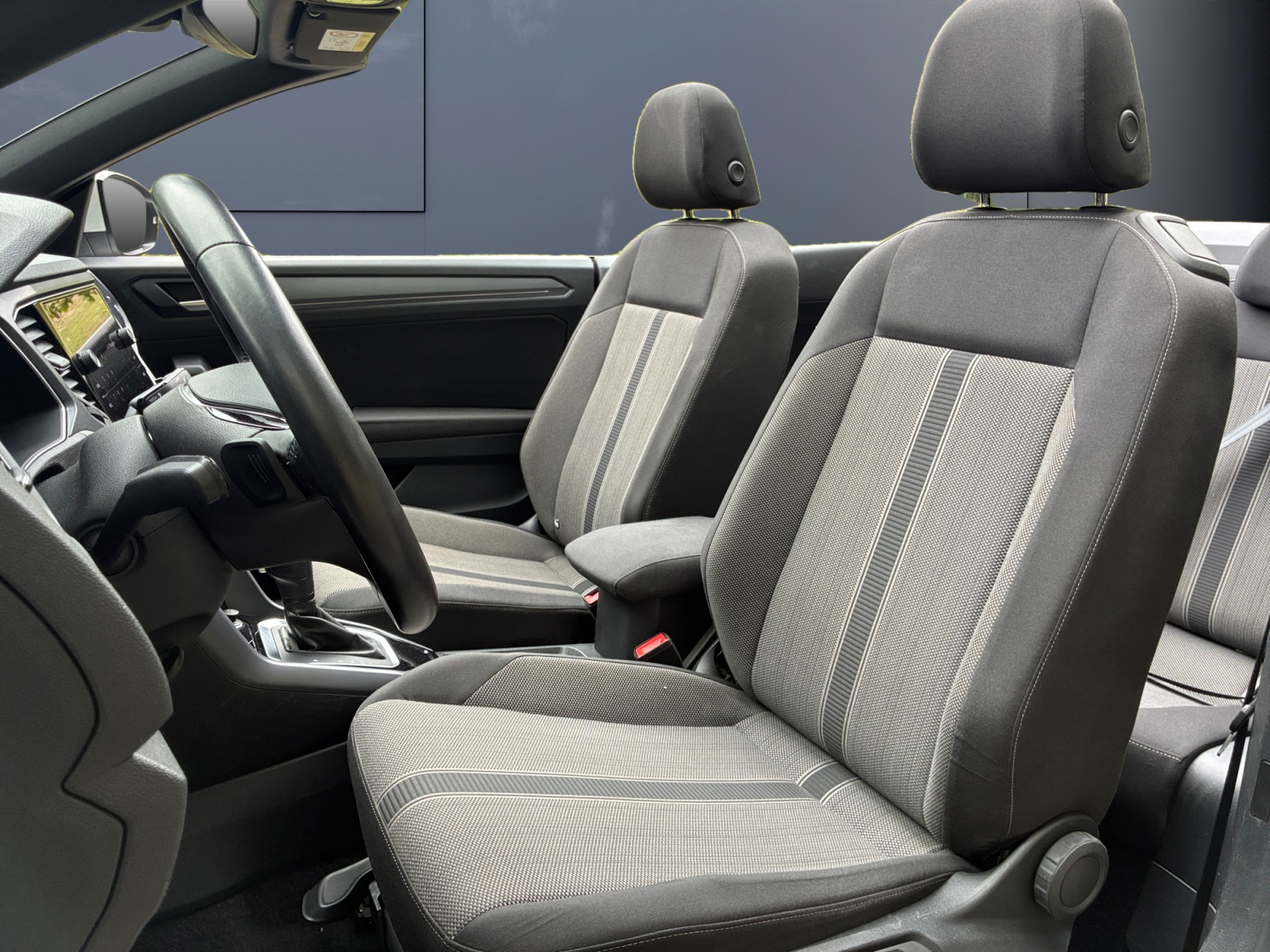 Volkswagen T-Roc 9