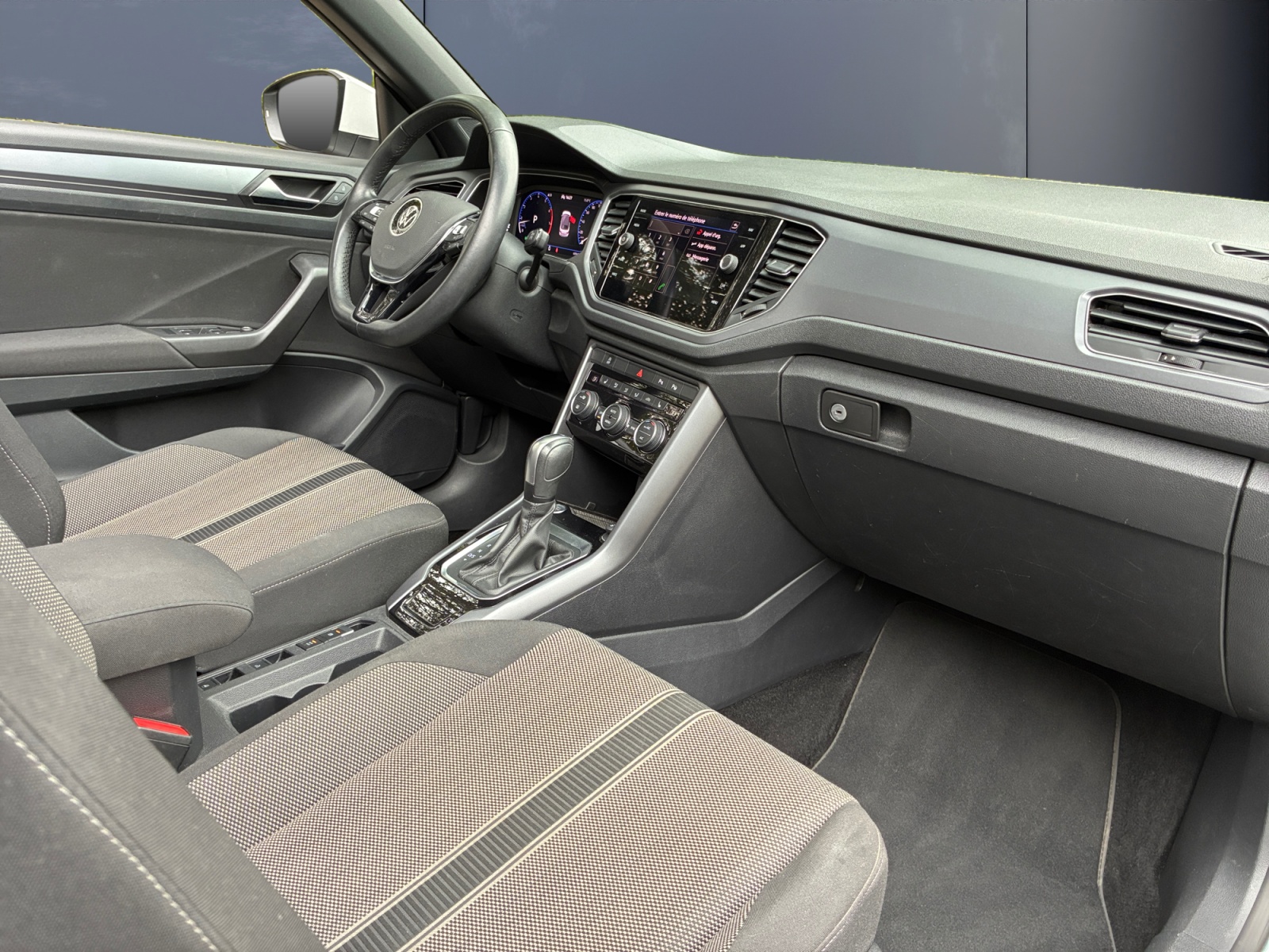 Volkswagen T-Roc 12