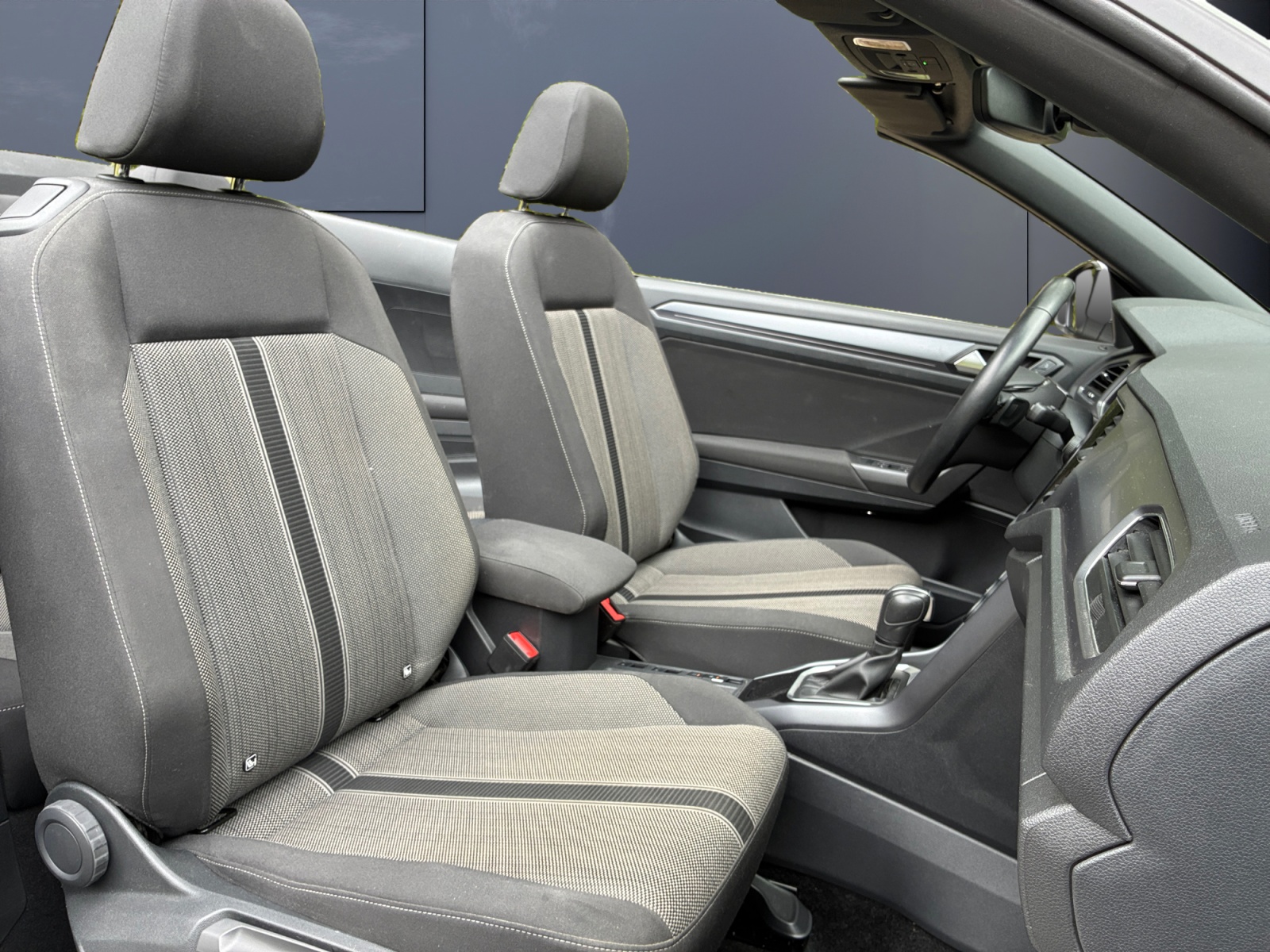 Volkswagen T-Roc 13