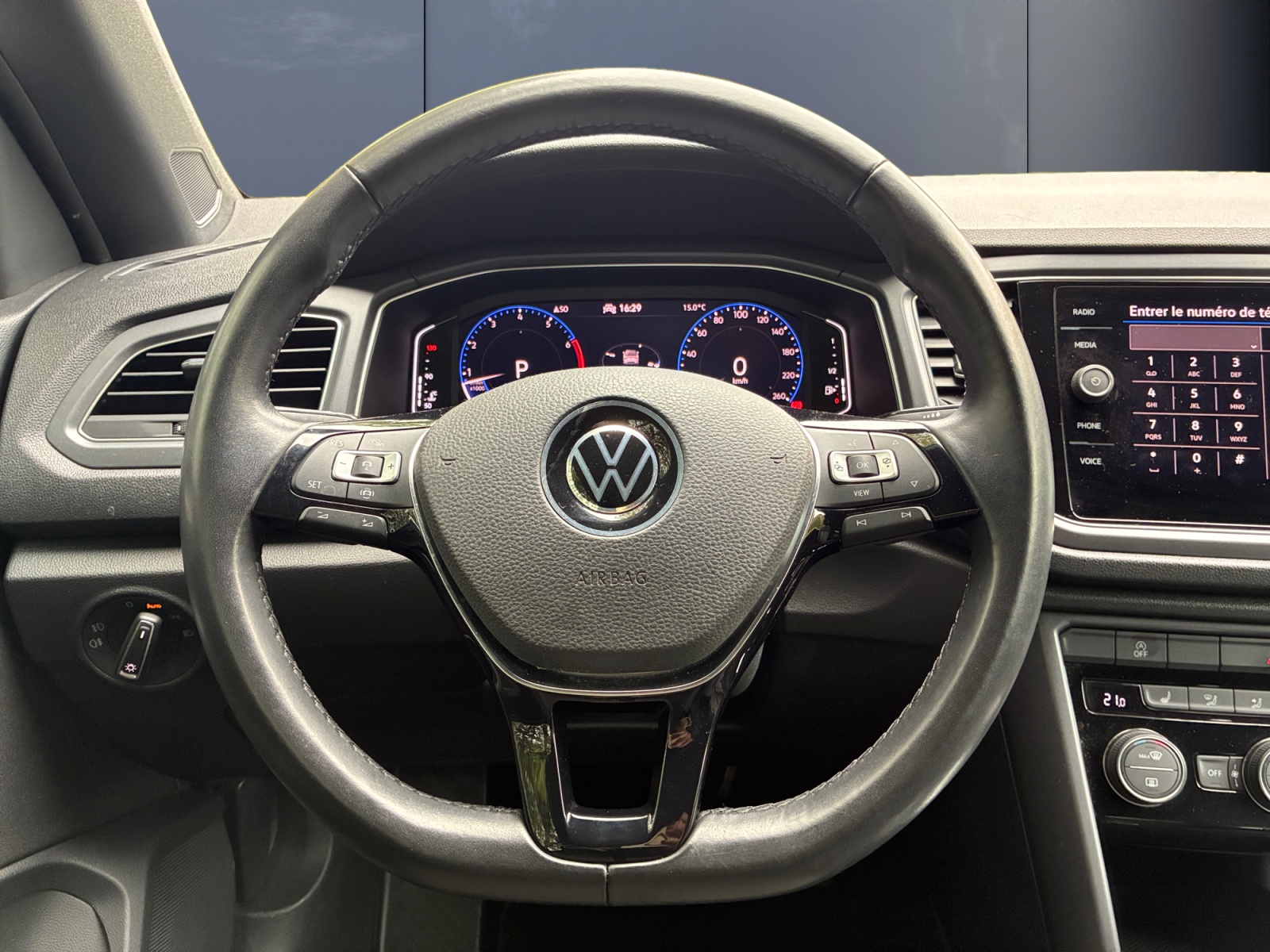 Volkswagen T-Roc 15