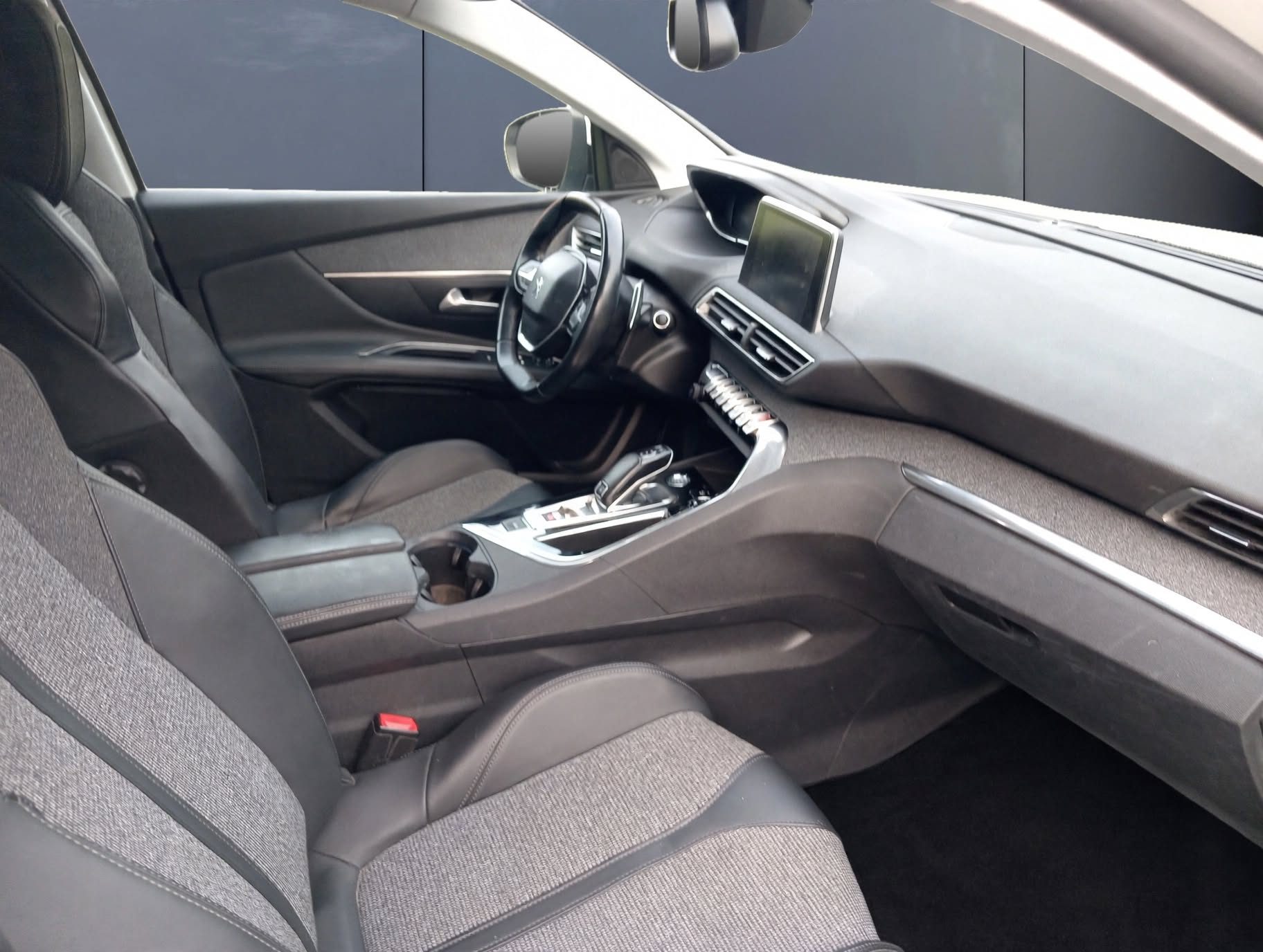 Peugeot 3008 13