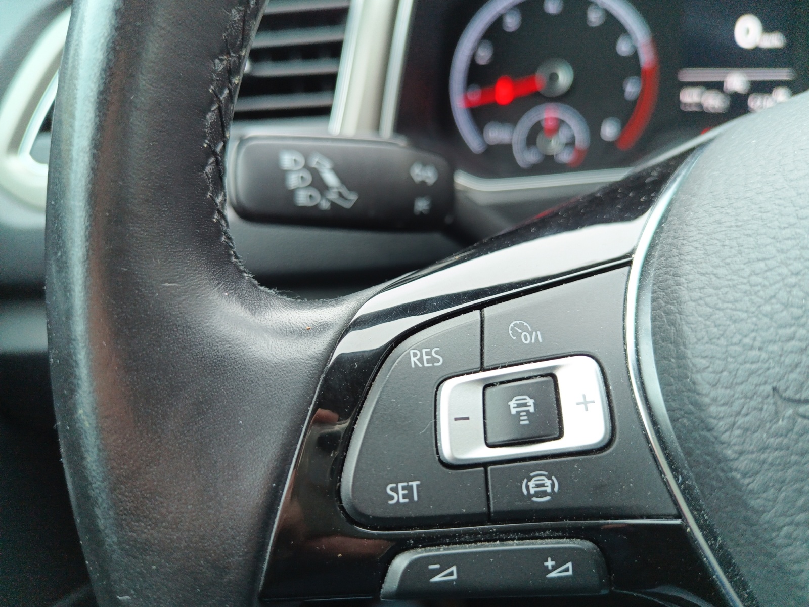 Volkswagen T-Roc 24