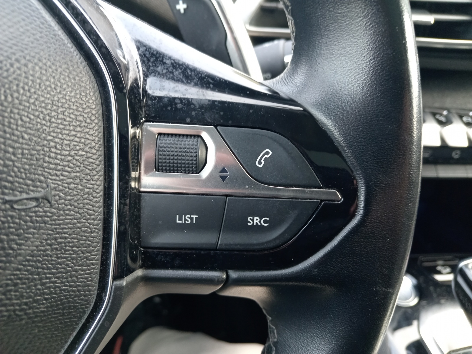 Peugeot 3008 25