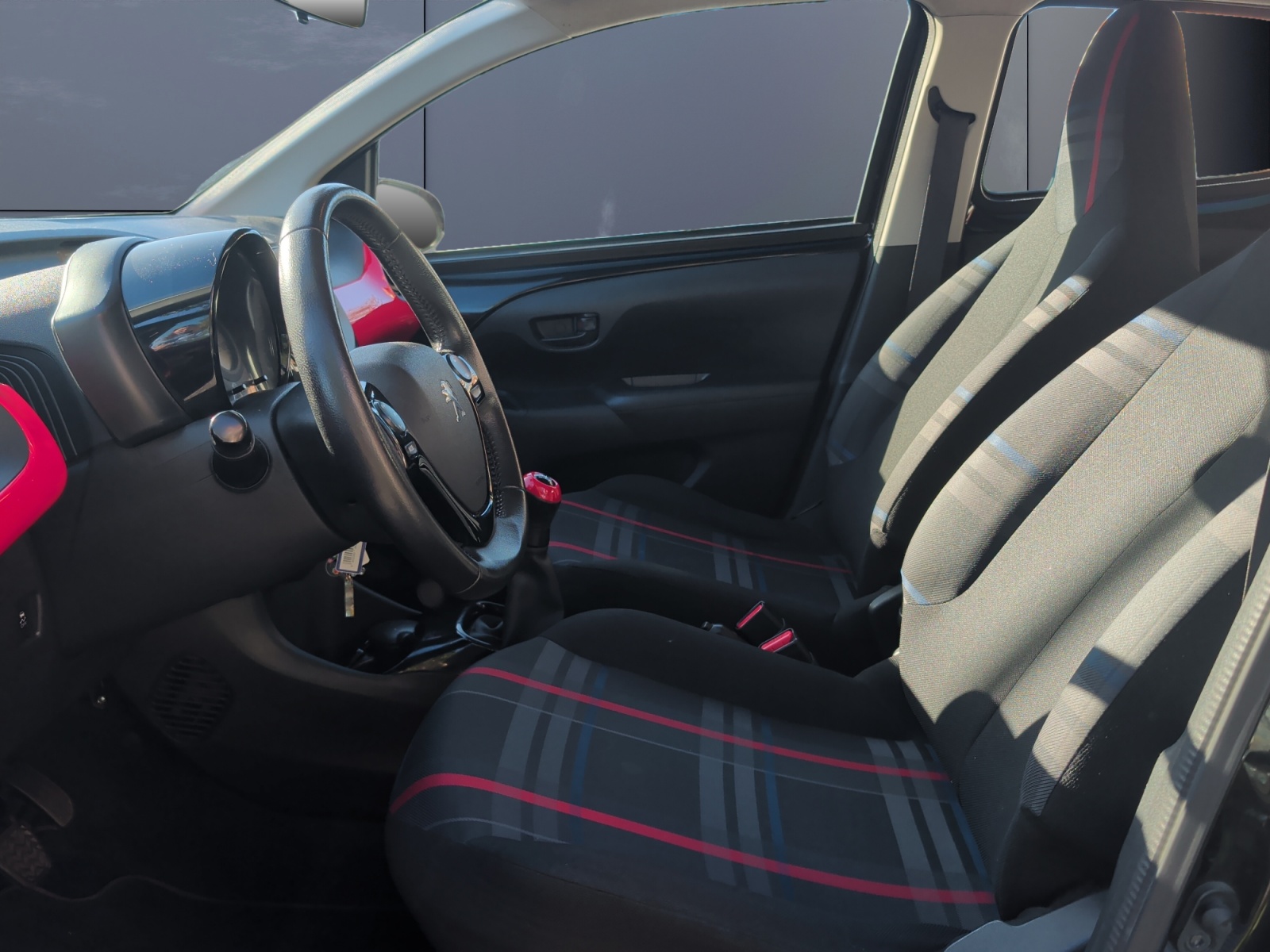 Peugeot 108 9