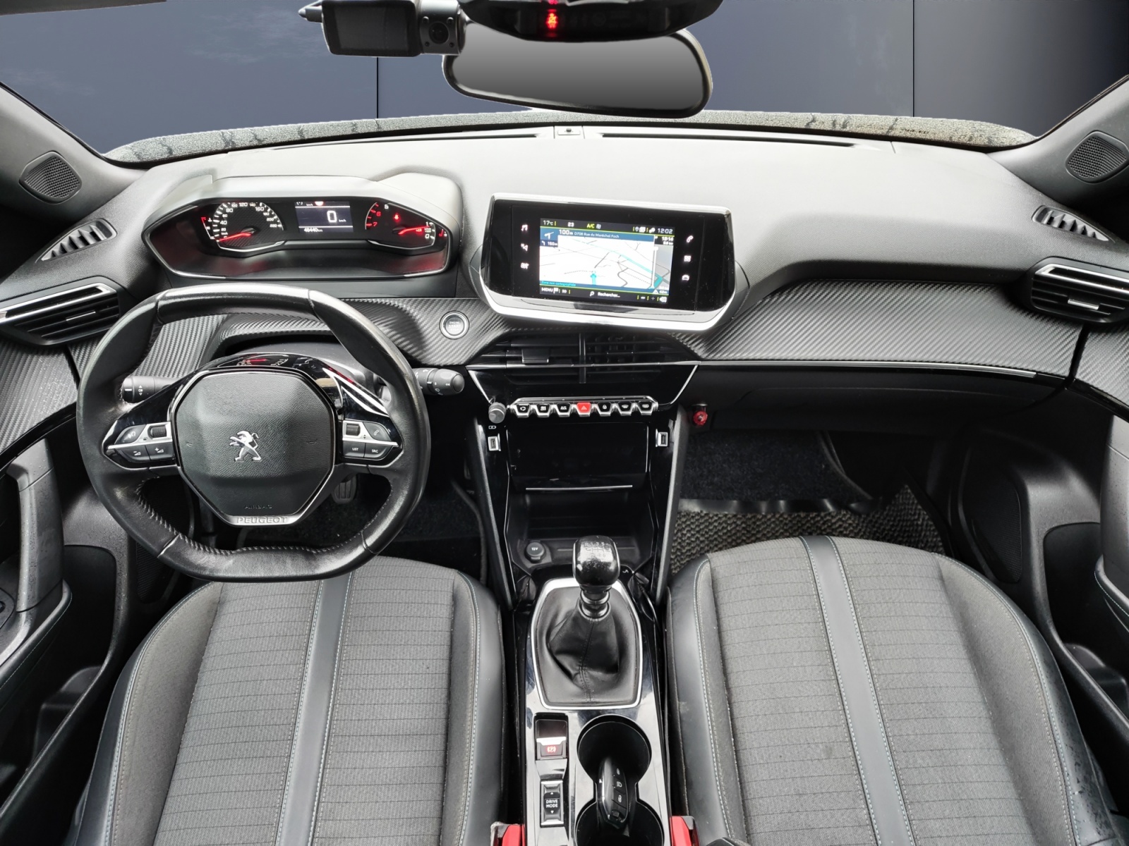 Peugeot 2008 14