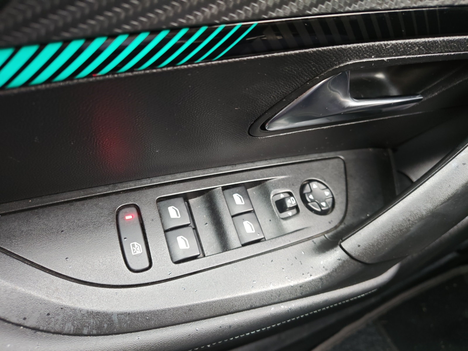 Peugeot 2008 25