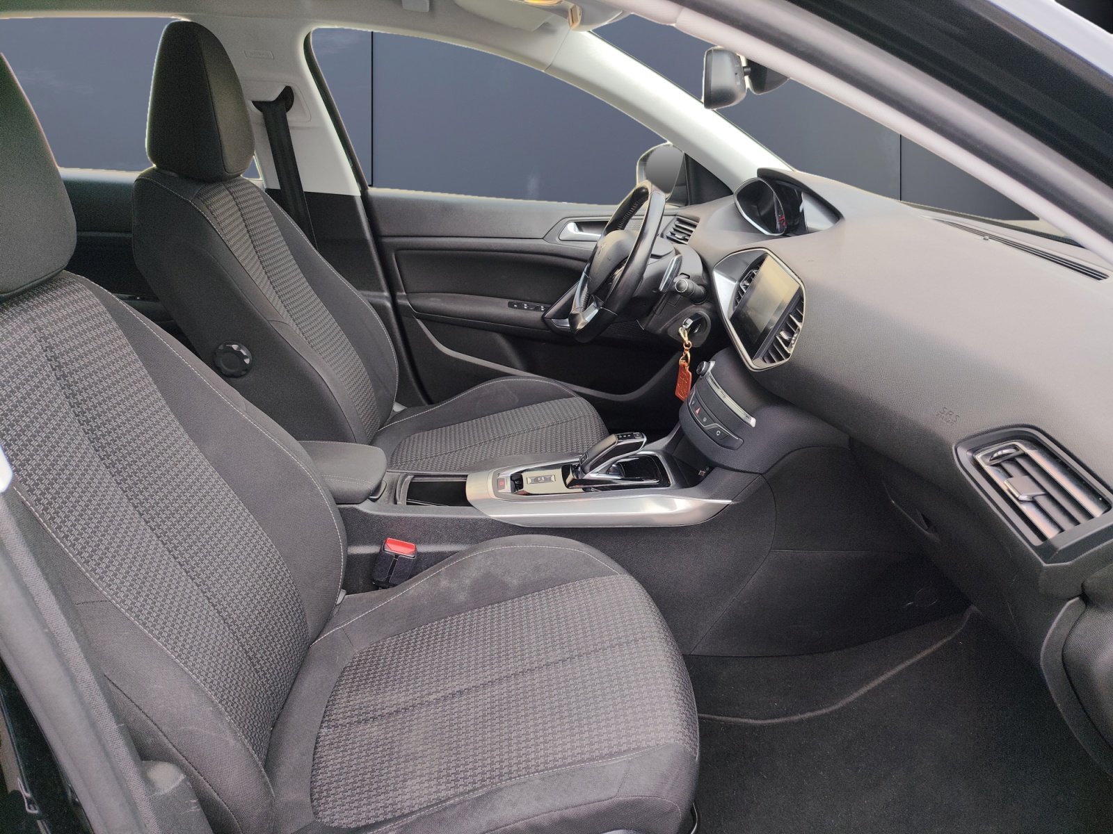 Peugeot 308 13