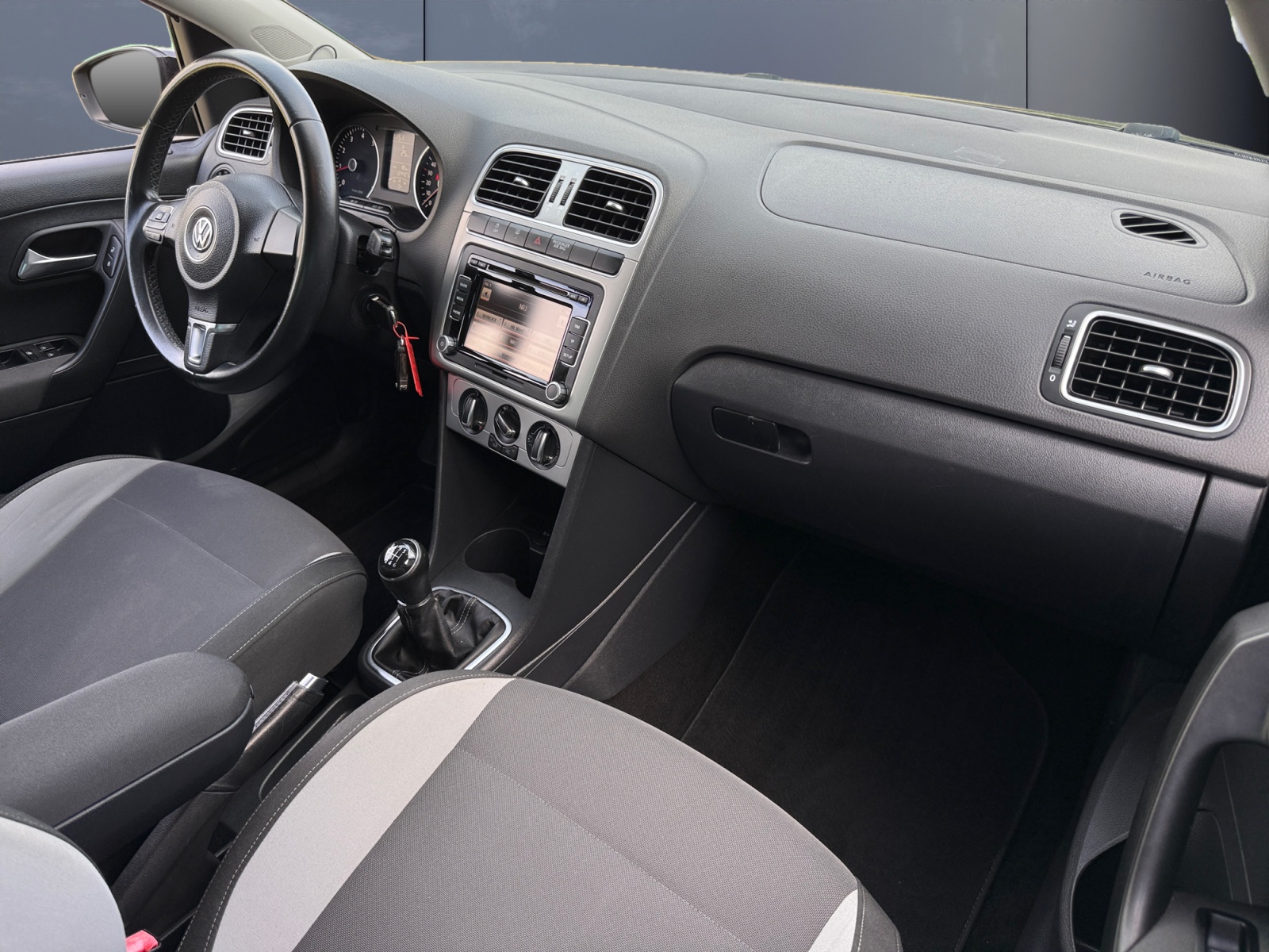 Volkswagen Polo 12