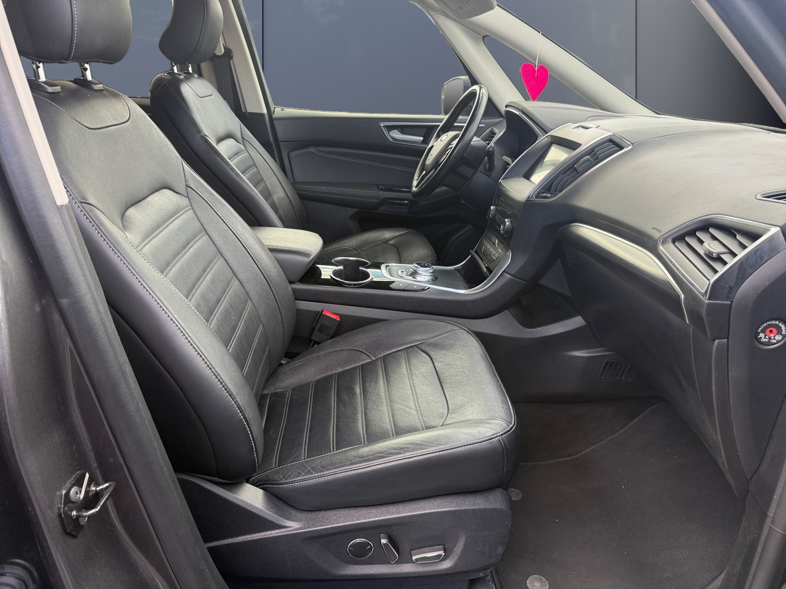Ford Galaxy 13