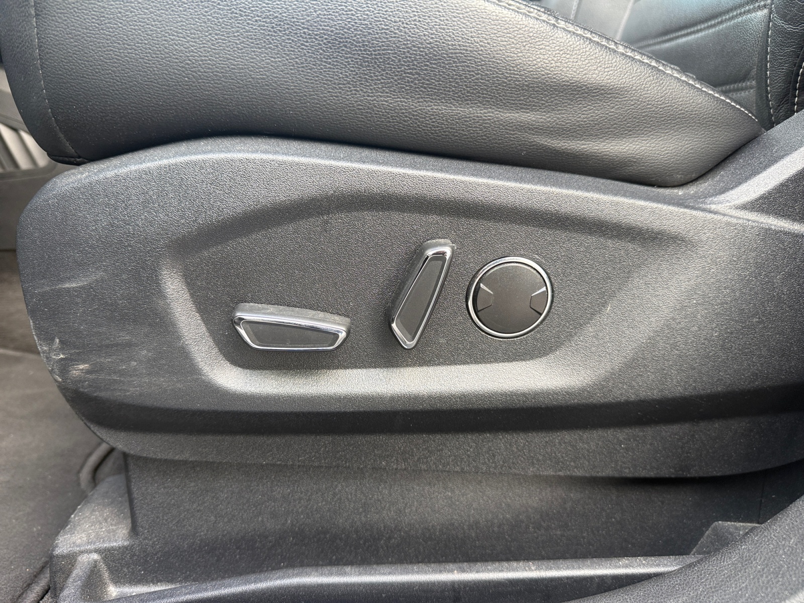 Ford Galaxy 18