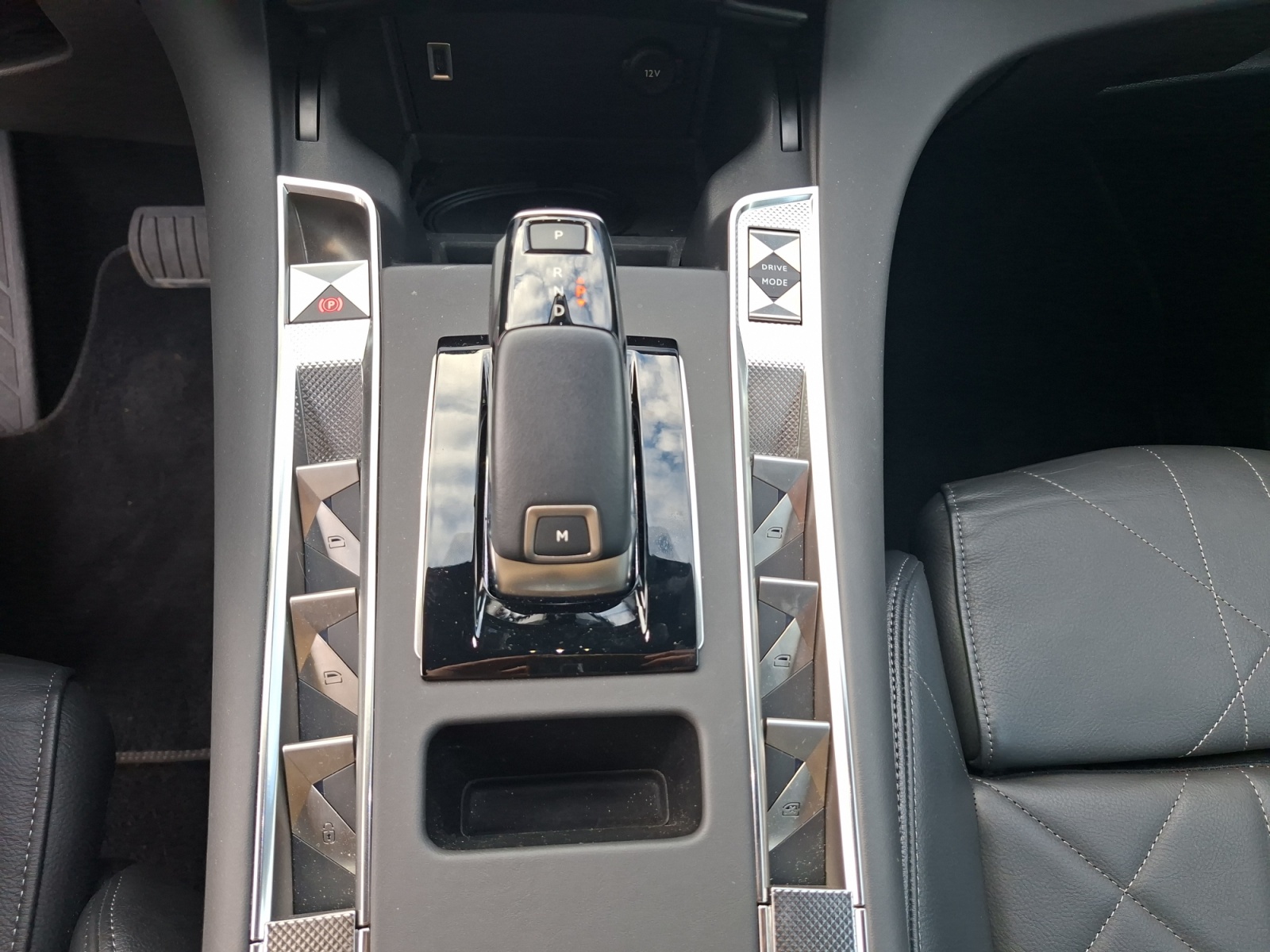 Ds Automobiles Ds 7 37